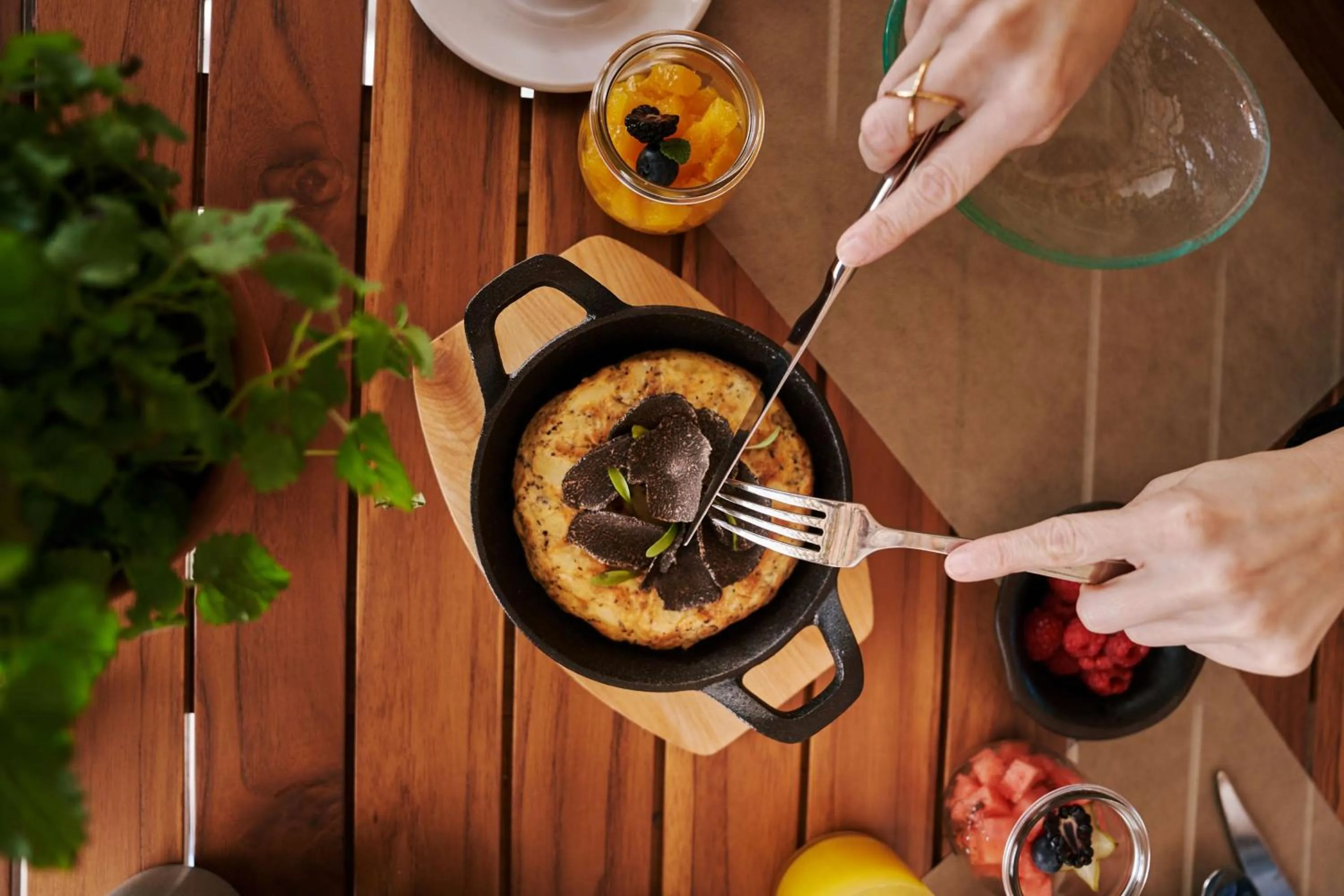 Dining area in Higuerón Hotel Málaga, Curio Collection by Hilton