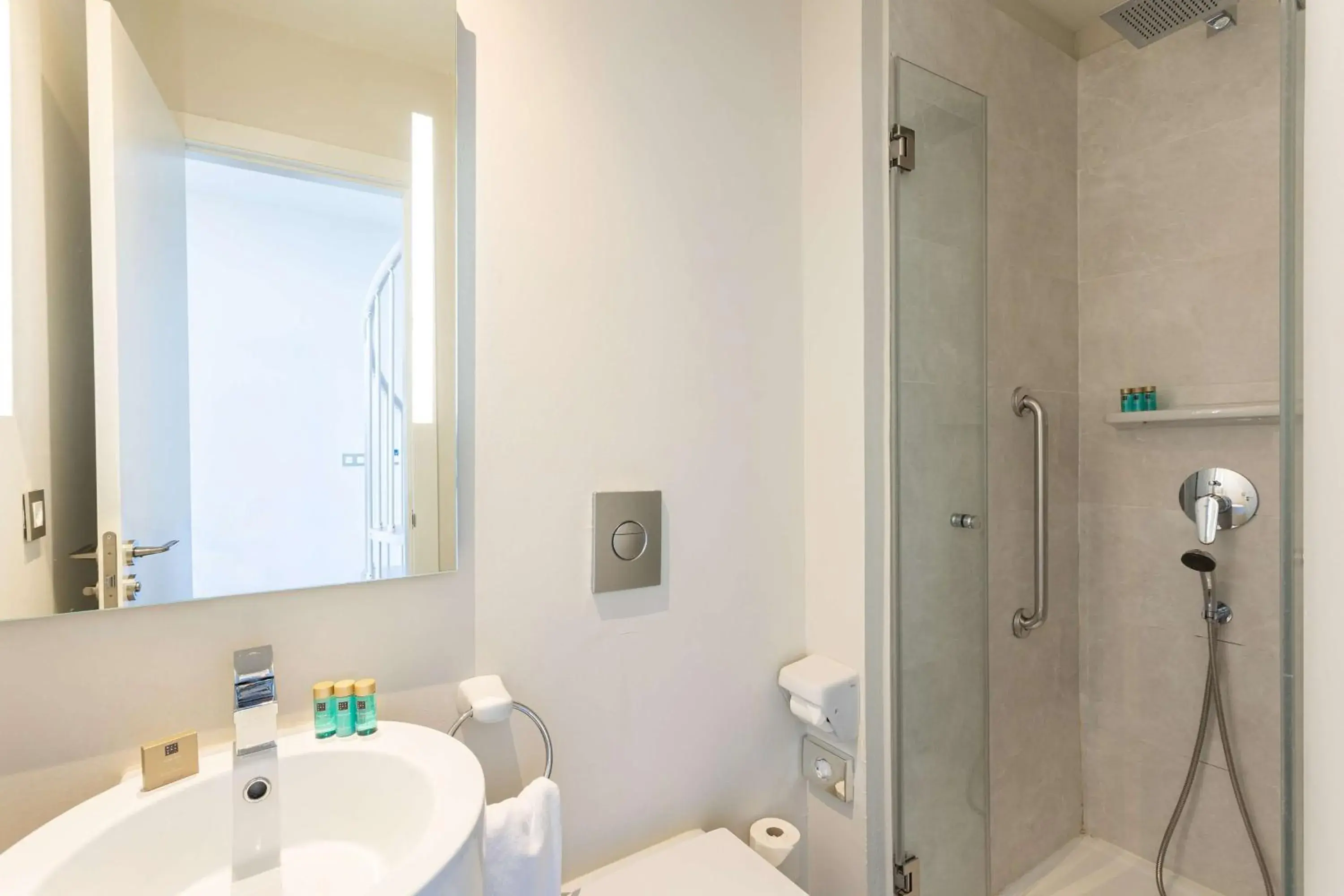 Bathroom in Higuerón Hotel Curio Collection by Hilton Bathroom in Higuerón Hotel Curio Collection by Hilton