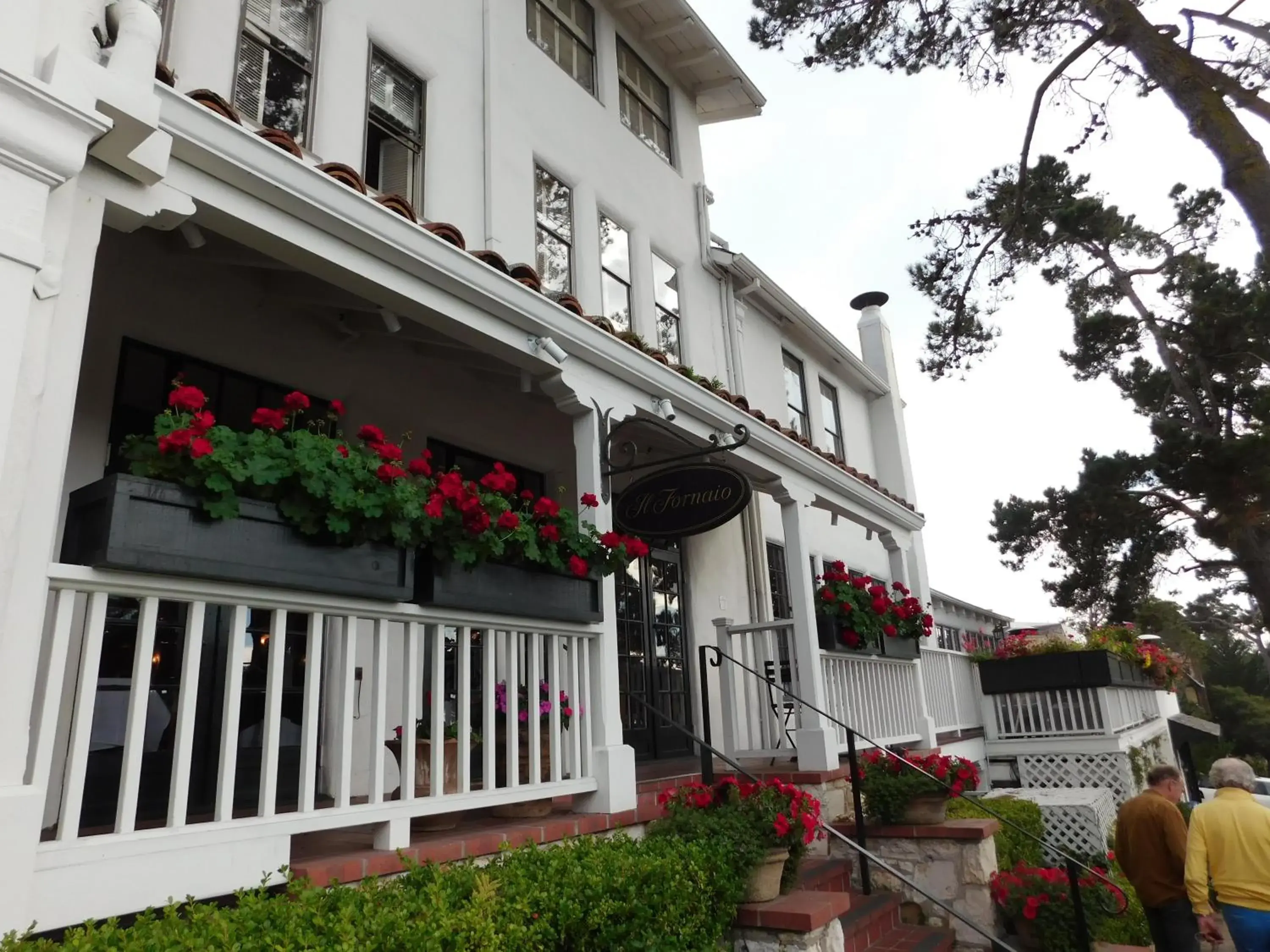 Restaurant/places to eat in Tally Ho Inn Restaurant/places to eat in Tally Ho Inn