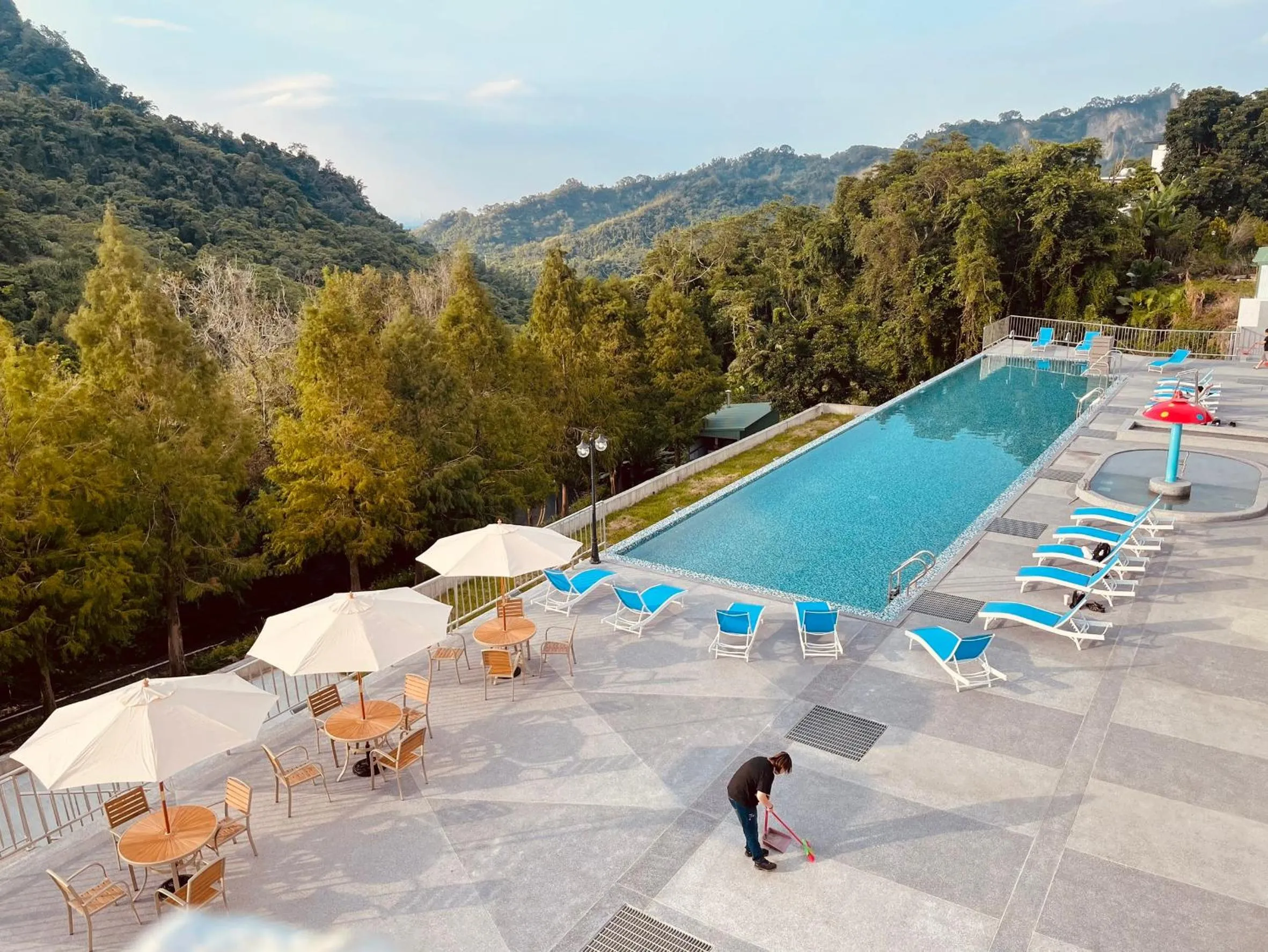 Spa and wellness centre/facilities in Yosemite Hot Spring Resort