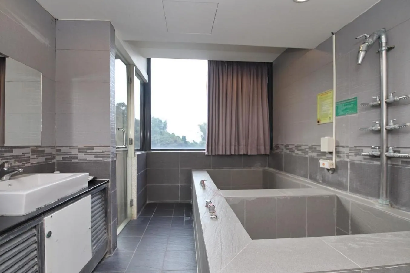 Hot Spring Bath in Yosemite Hot Spring Resort