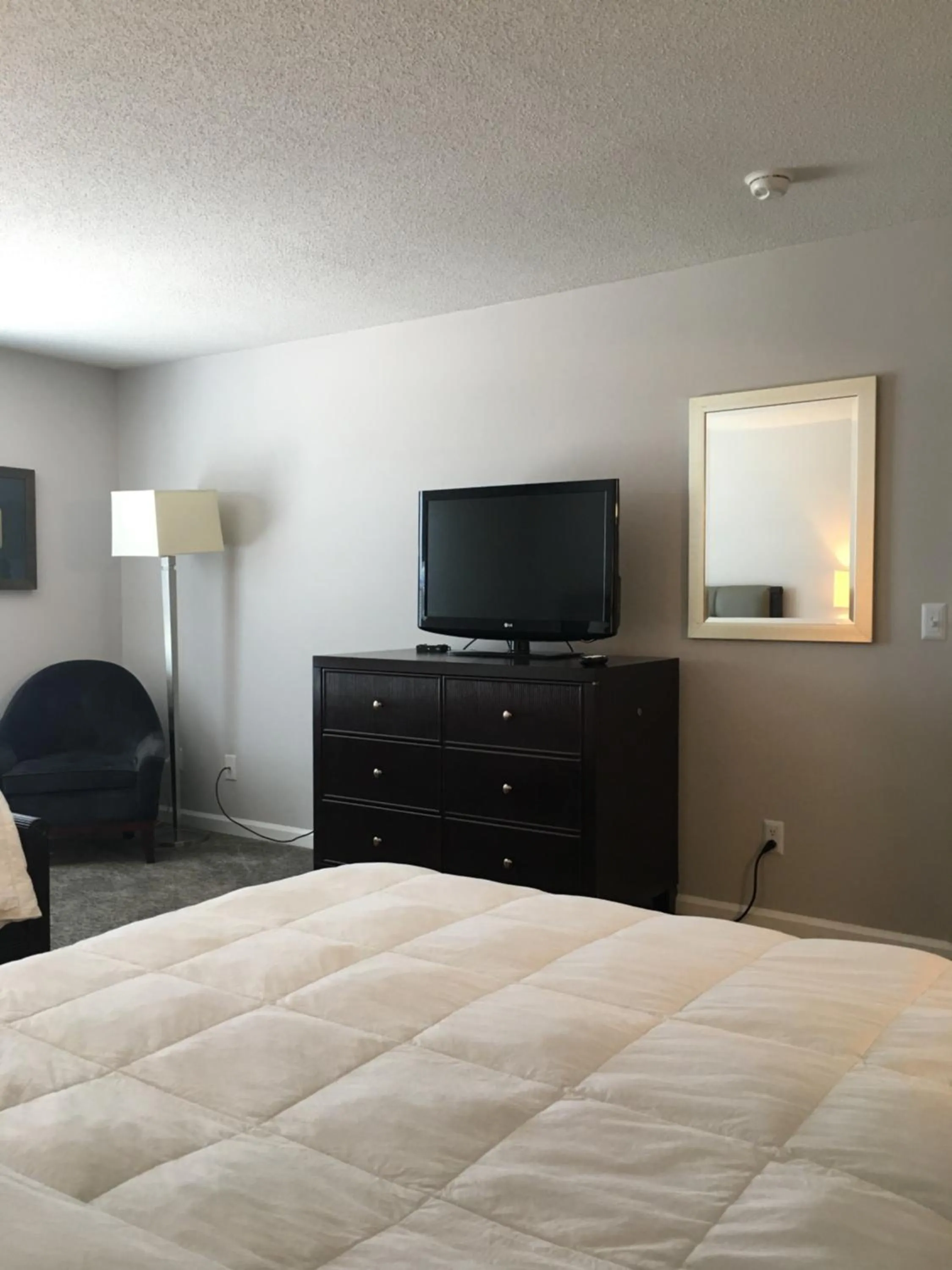 Bed in Ambassador Inn