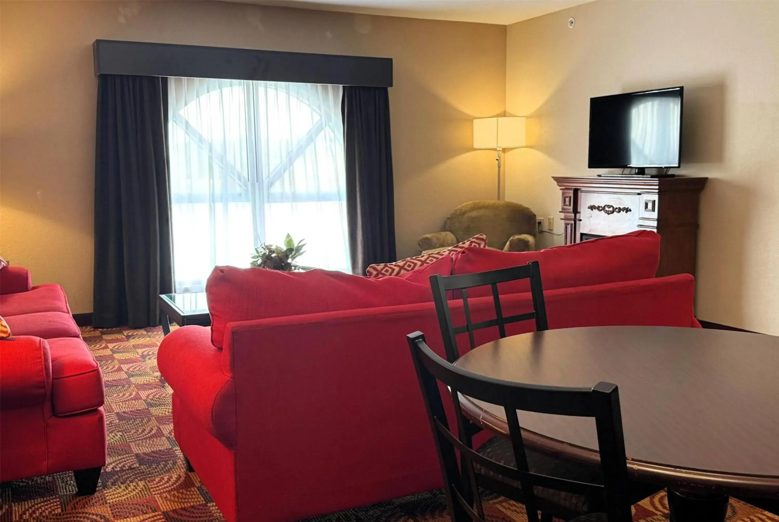 Photo of the whole room in Baymont by Wyndham Plainfield/ Indianapolis Arpt Area Photo of the whole room in Baymont by Wyndham Plainfield/ Indianapolis Arpt Area