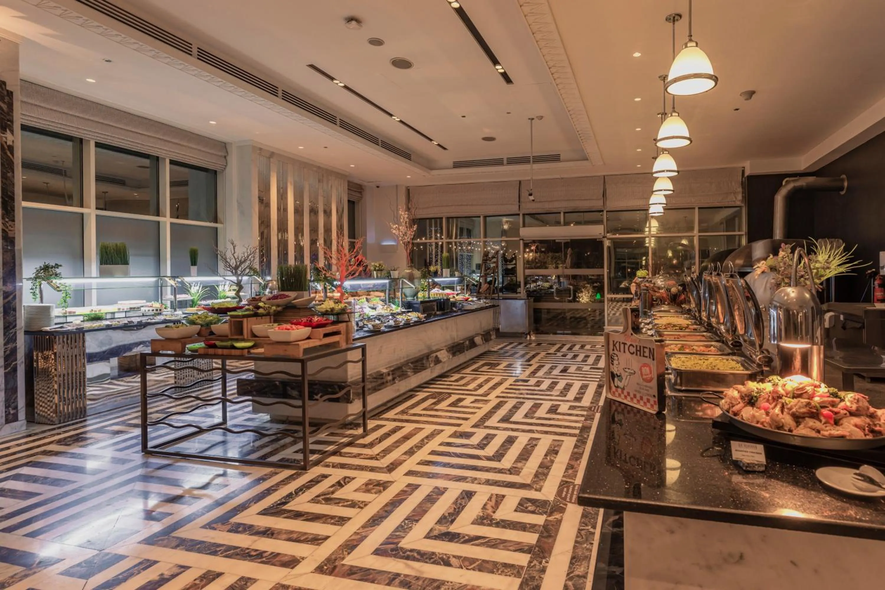 Restaurant/places to eat in Stella Di Mare Dubai Marina Hotel