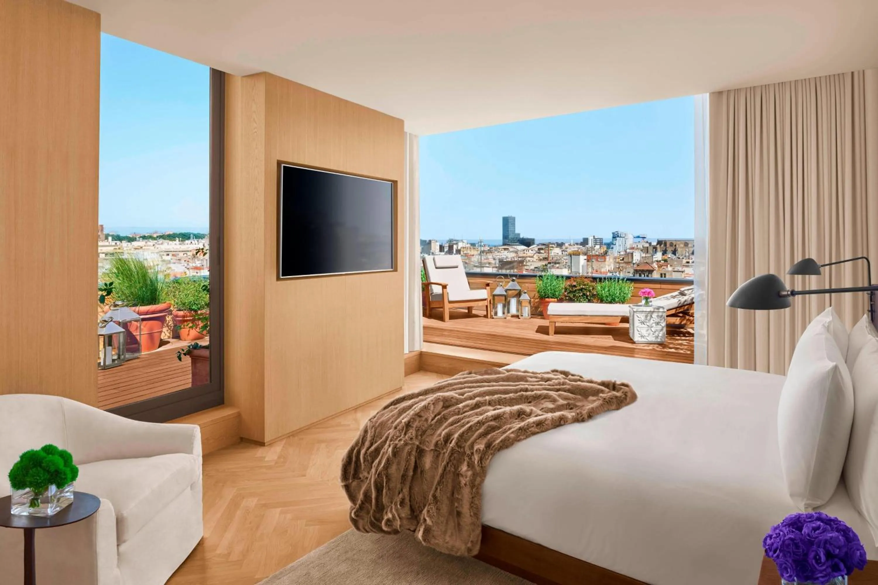 Lounge or bar, Bed in The Barcelona EDITION
