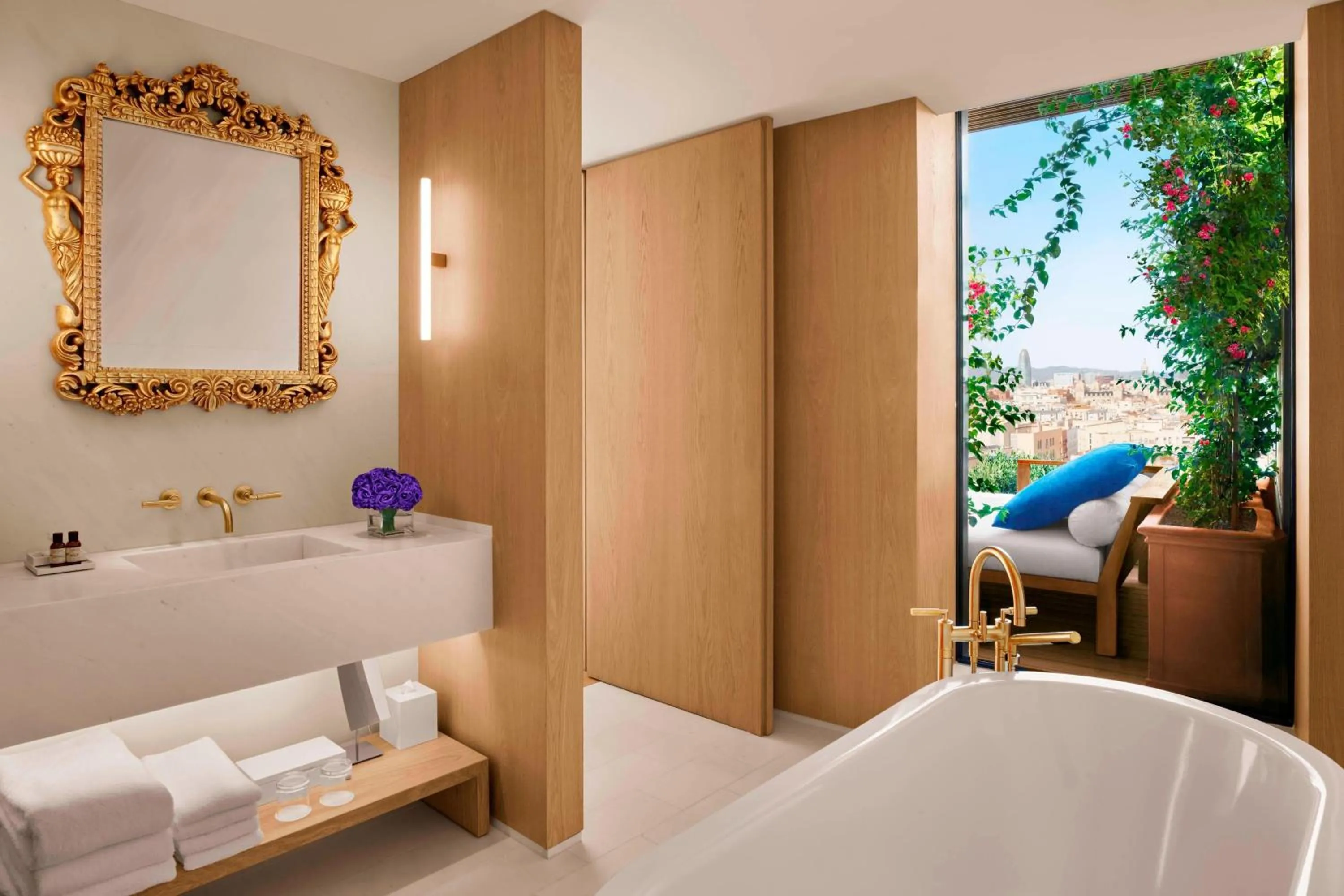 Bathroom, Bed in The Barcelona EDITION