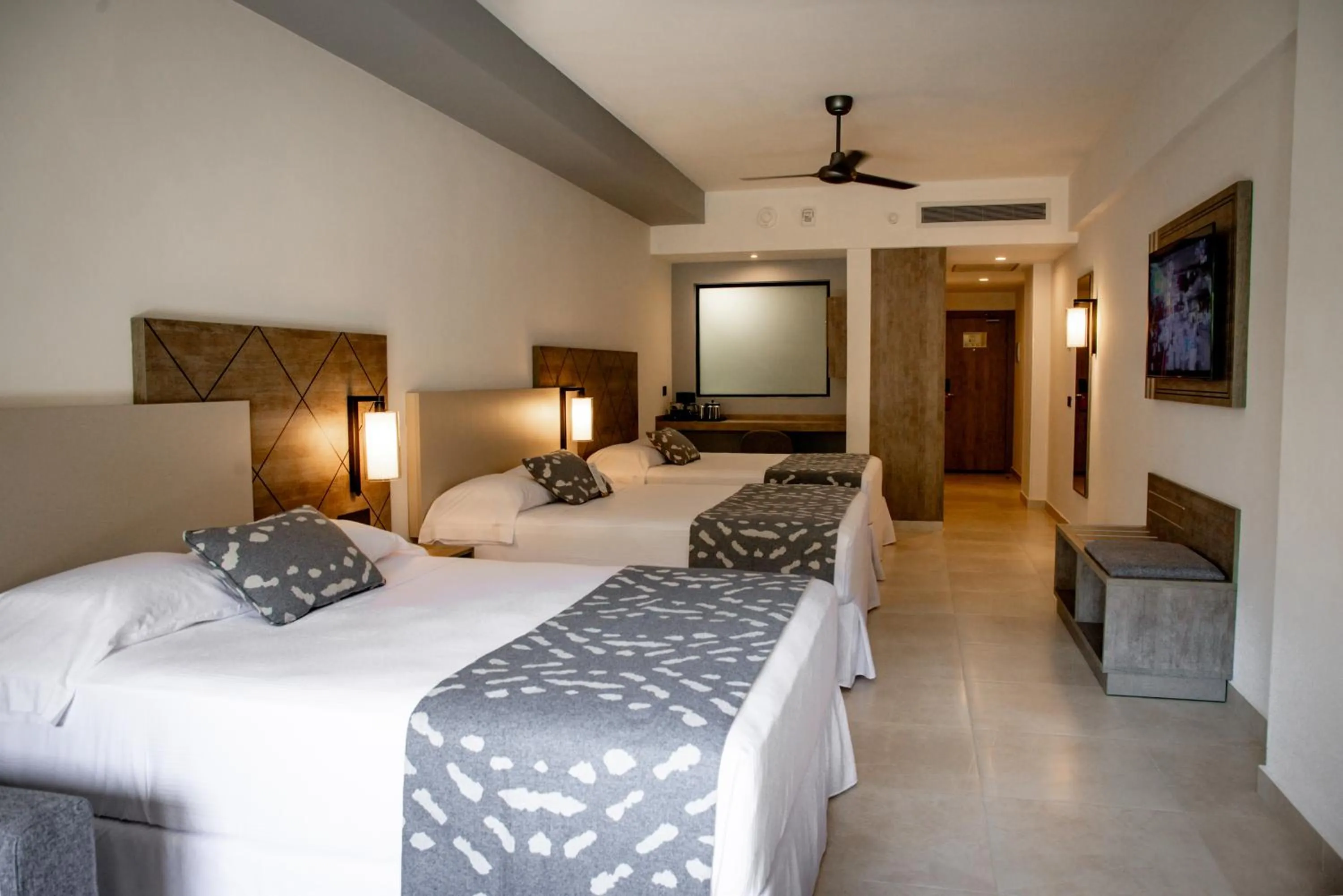 Bed in Riu Santa Fe - All Inclusive