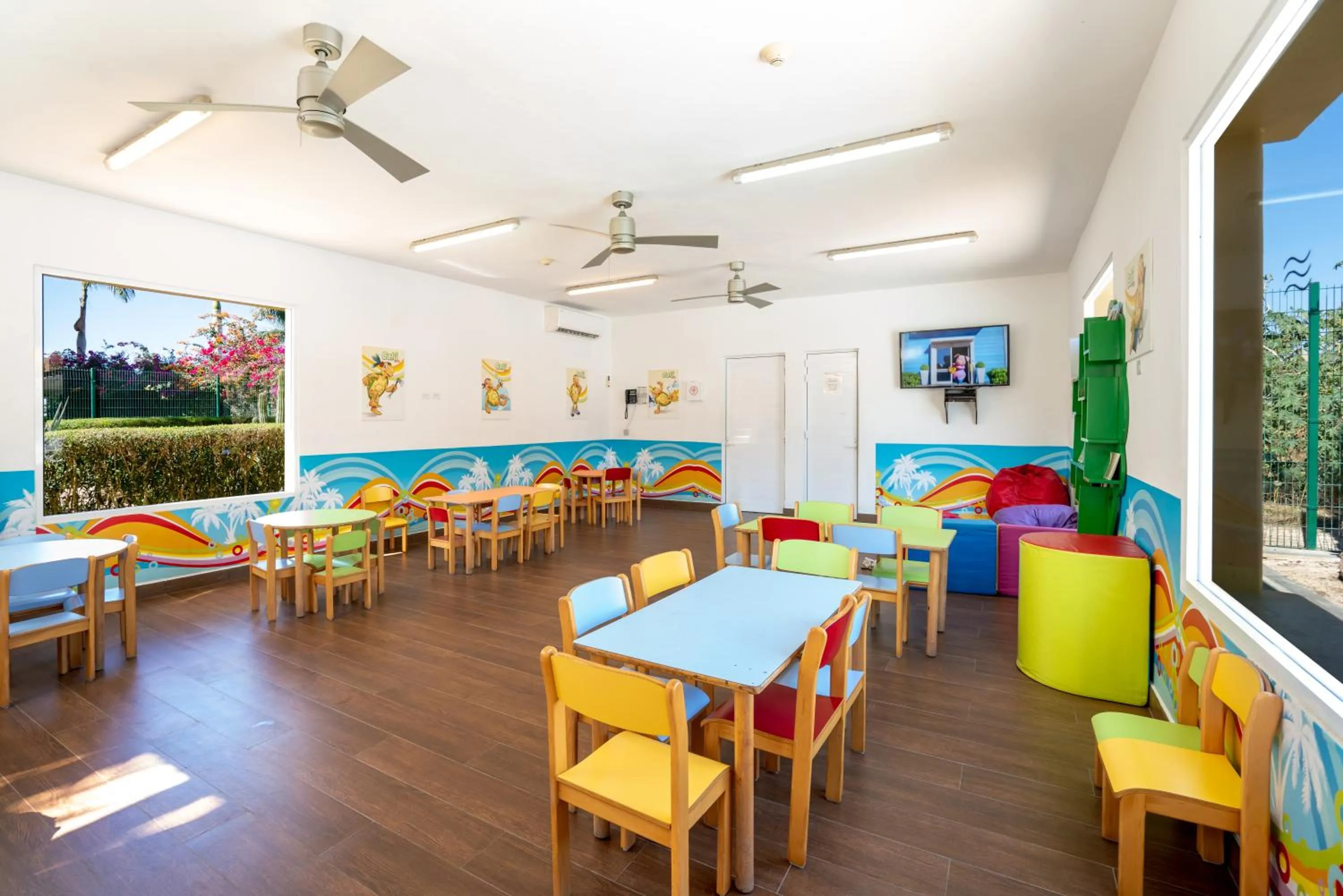 children in Riu Santa Fe - All Inclusive