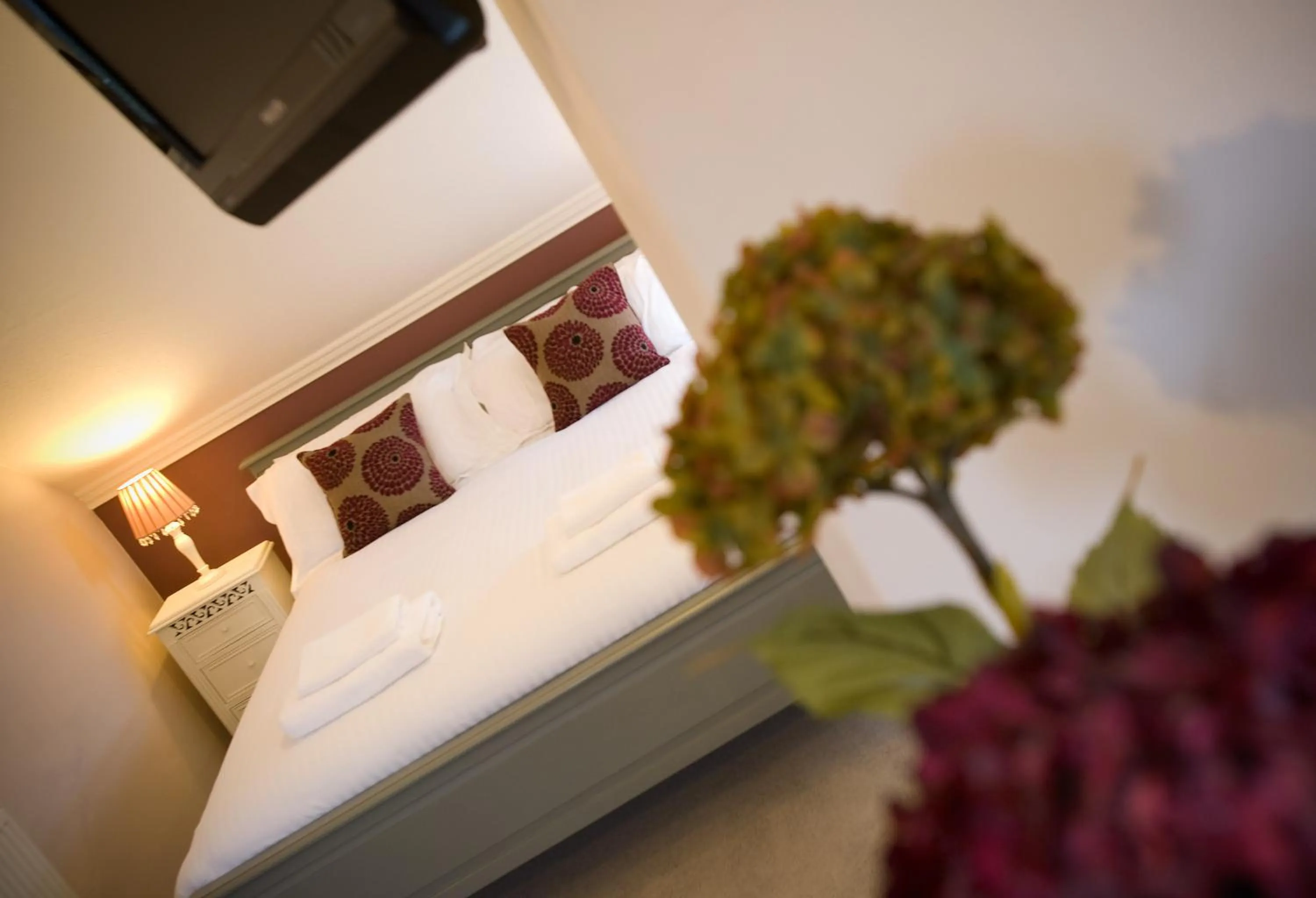 Bed in The Hideaway At Windermere (Adults only)