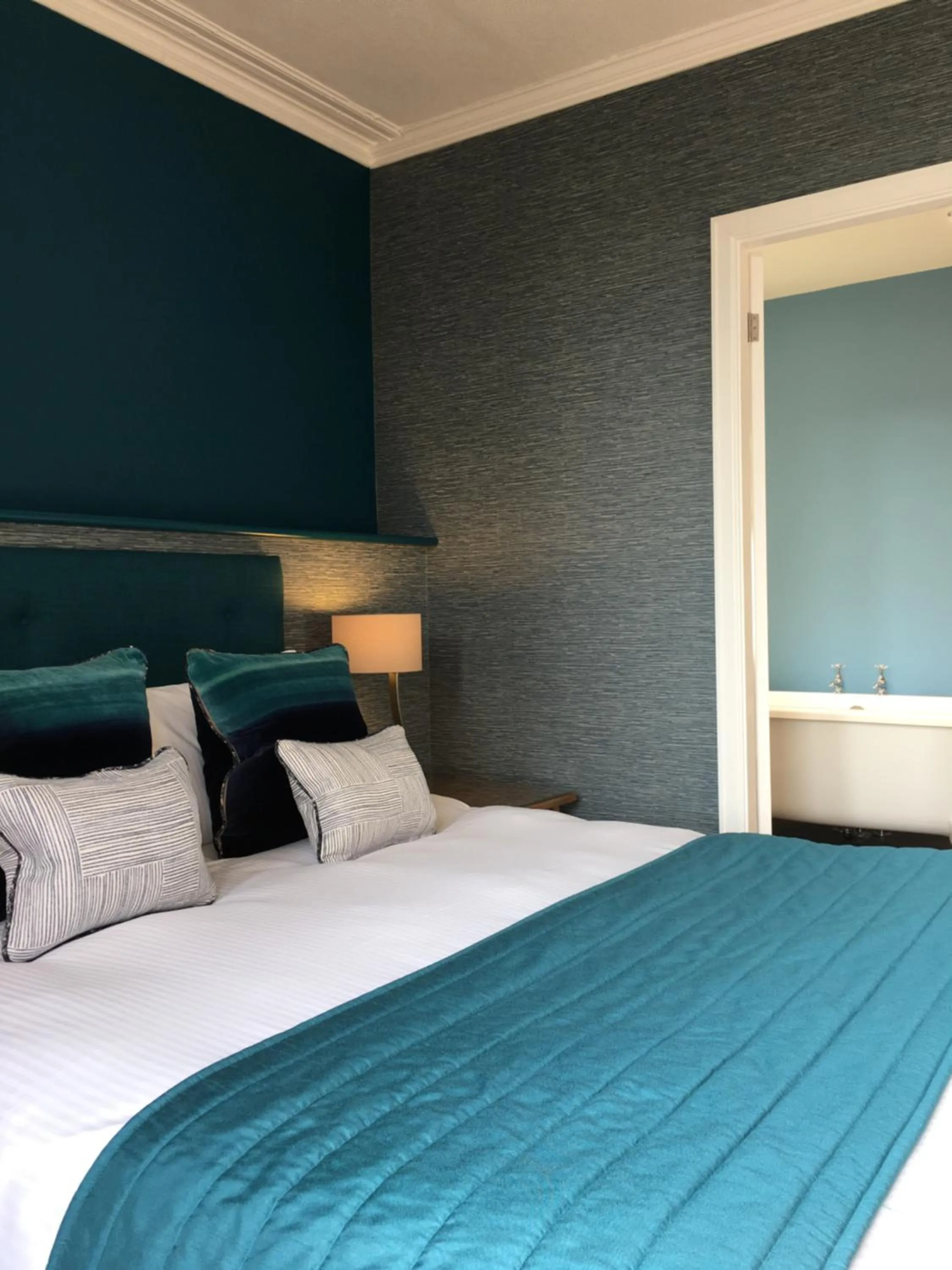 Bed in The Hideaway At Windermere (Adults only)