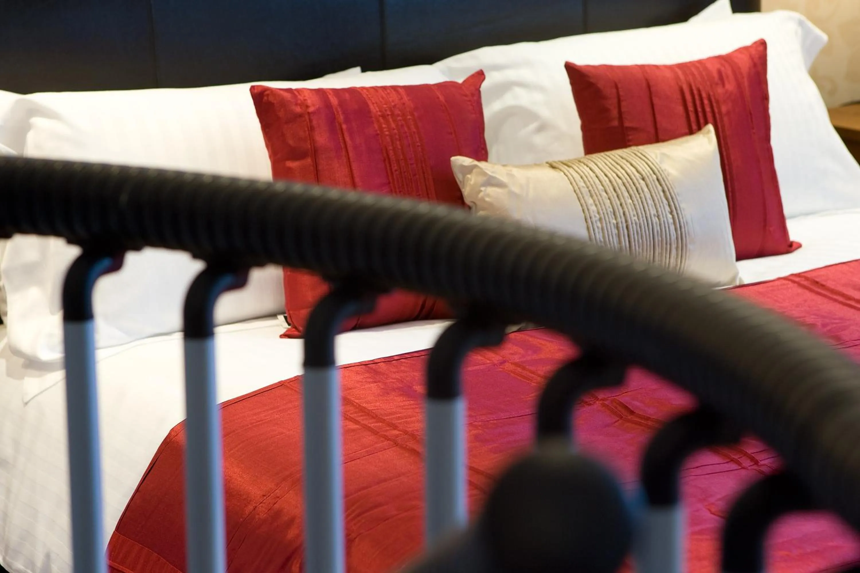 Bed in The Hideaway At Windermere (Adults only)