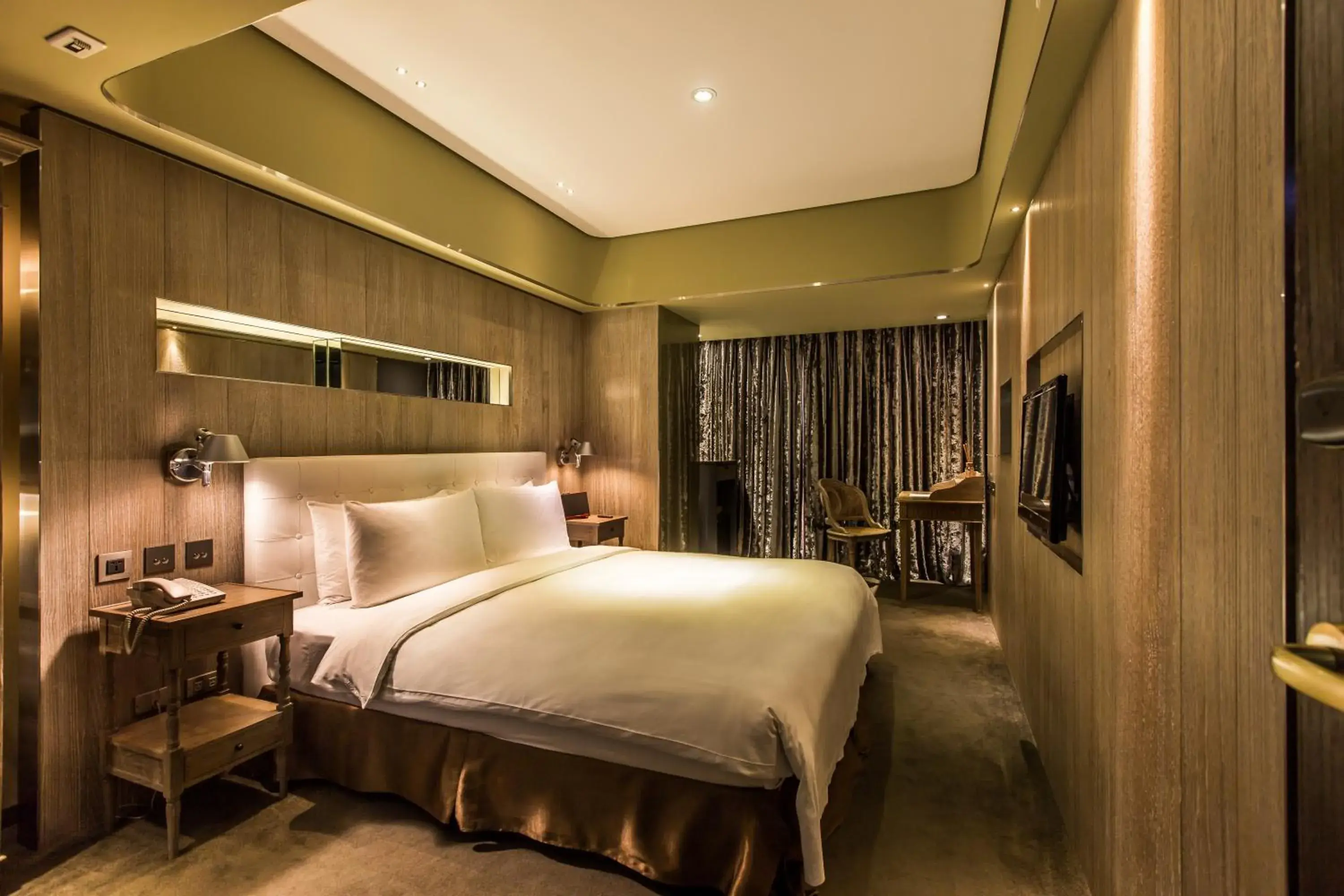 Bed in inhouse Hotel Bed in inhouse Hotel