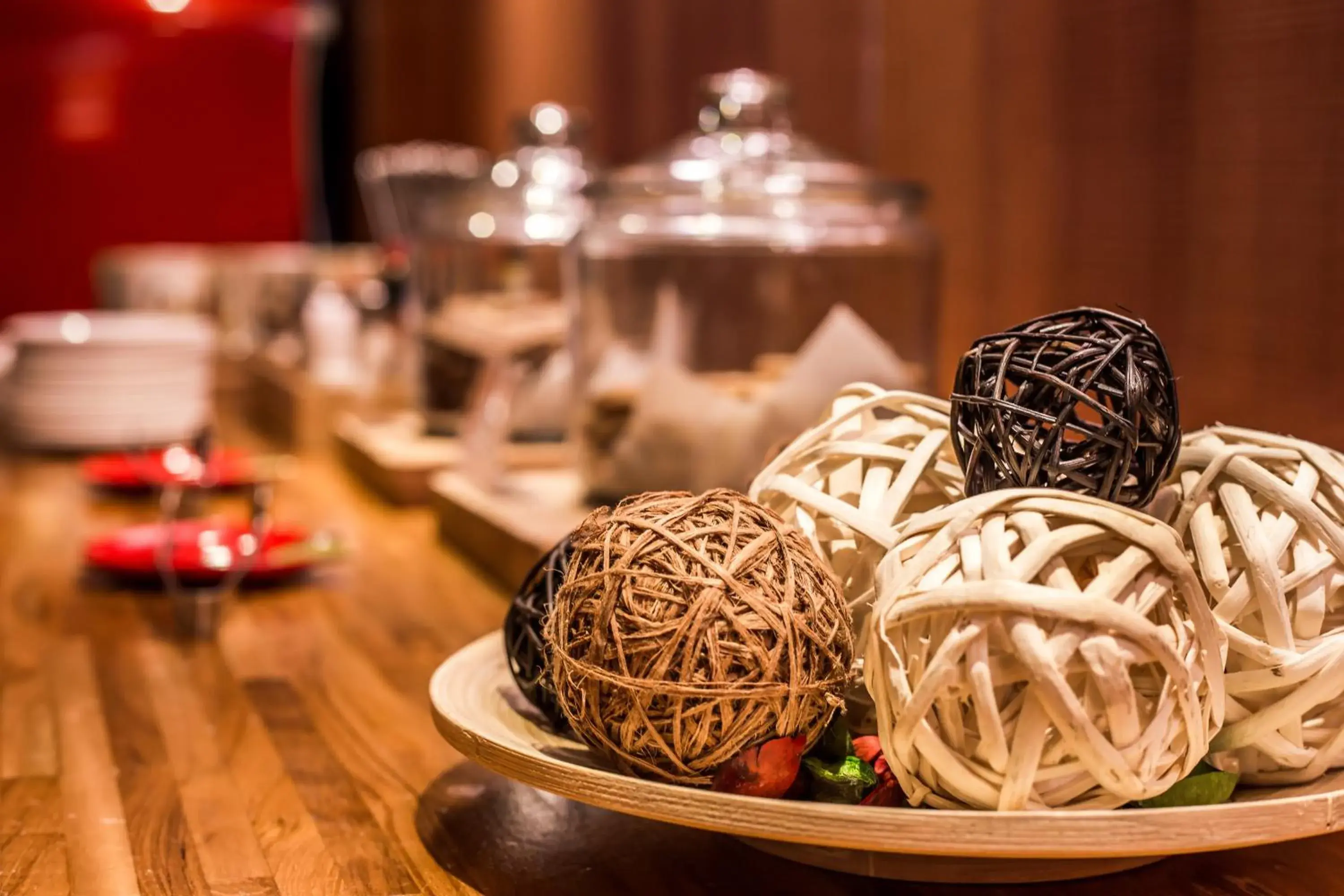 Restaurant/places to eat in inhouse Hotel Restaurant/places to eat in inhouse Hotel