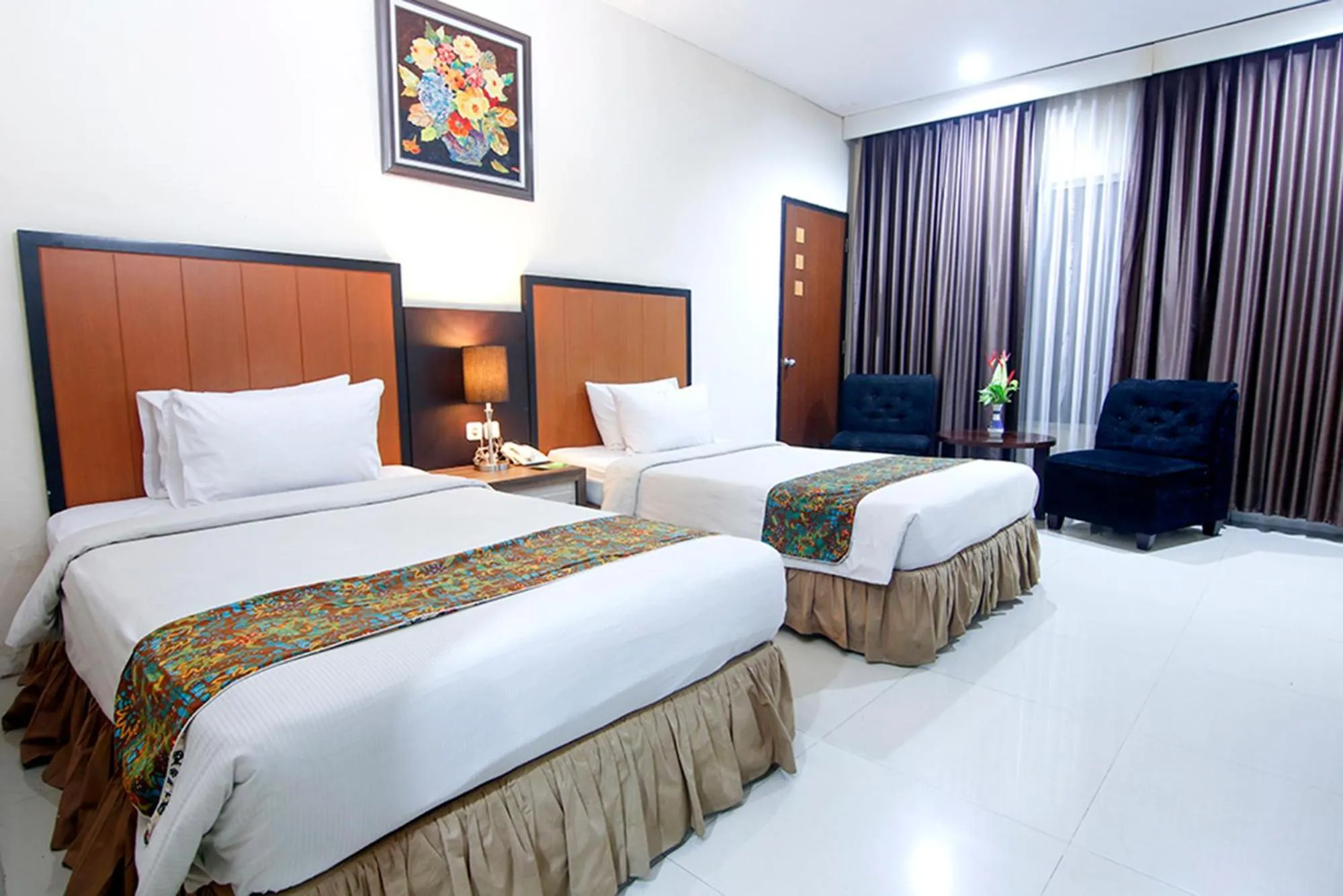 Bedroom, Bed in Parkside Mandarin Hotel Pekalongan