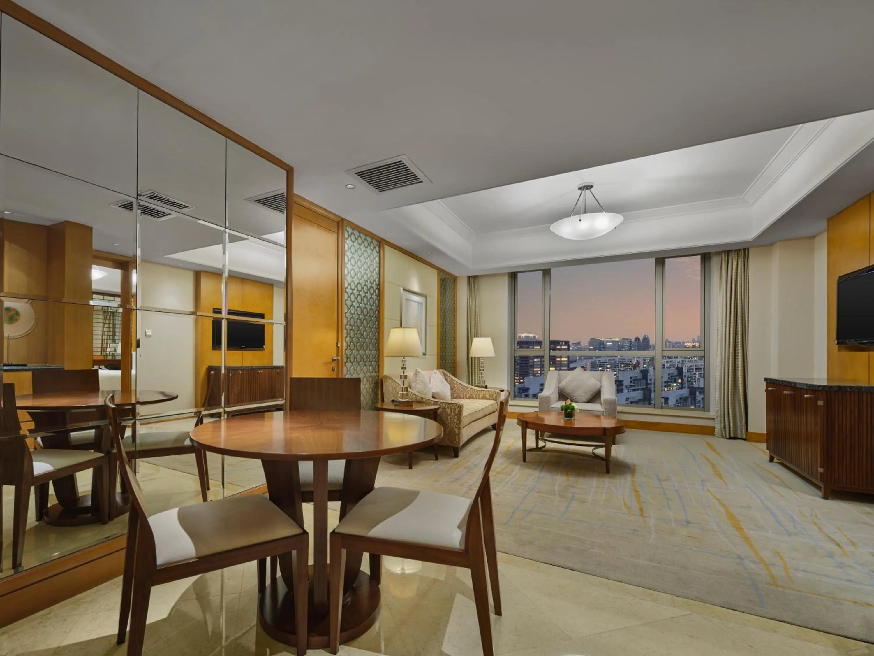 Communal lounge/ TV room in DoubleTree by Hilton Shanghai Pudong - Present welcome cookie