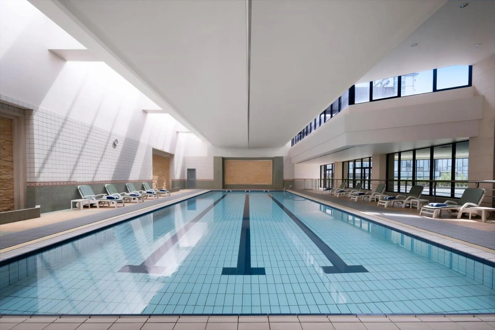 Swimming pool in DoubleTree by Hilton Shanghai Pudong - Present welcome cookie