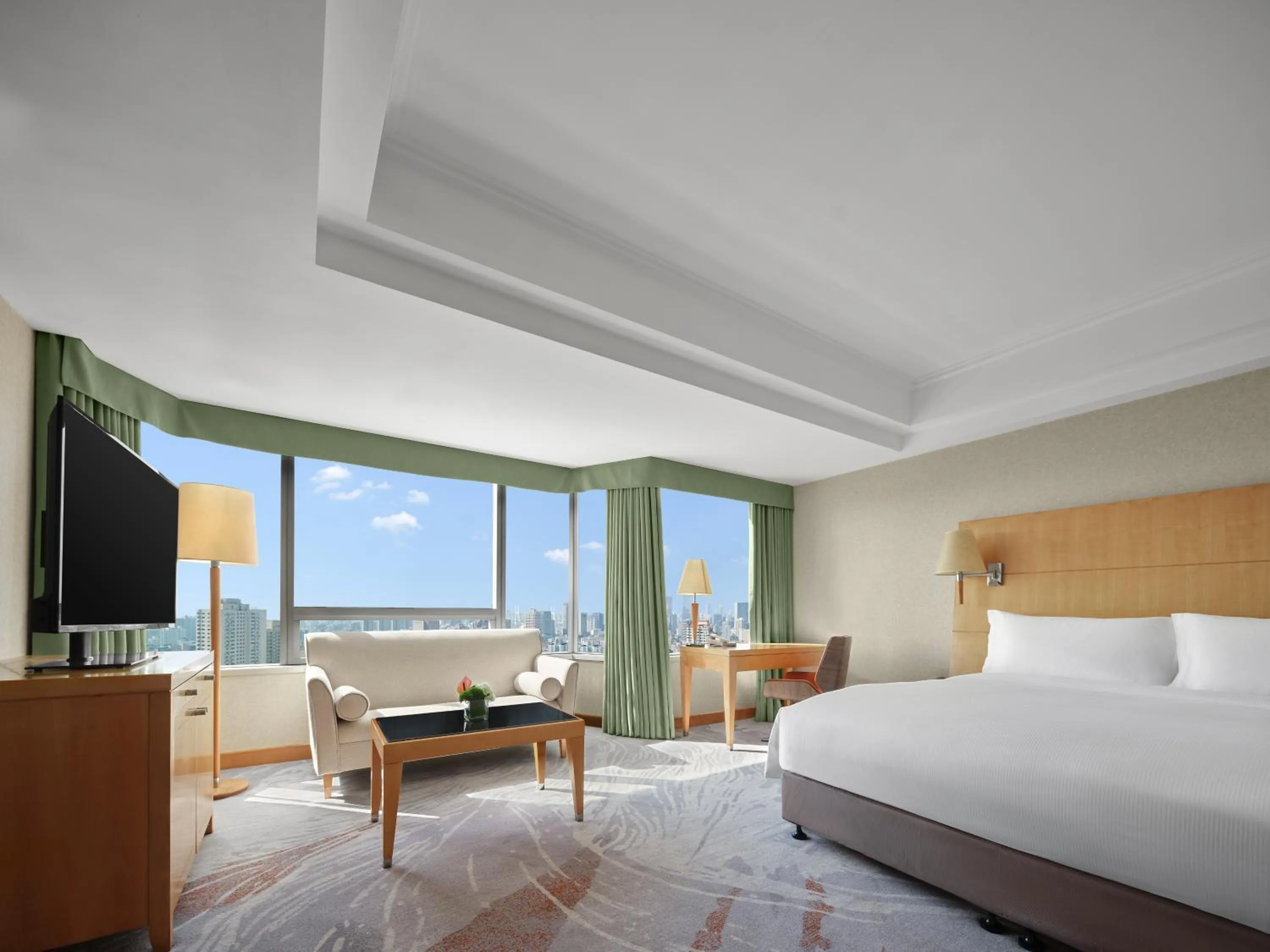 Bed in DoubleTree by Hilton Shanghai Pudong - Present welcome cookie