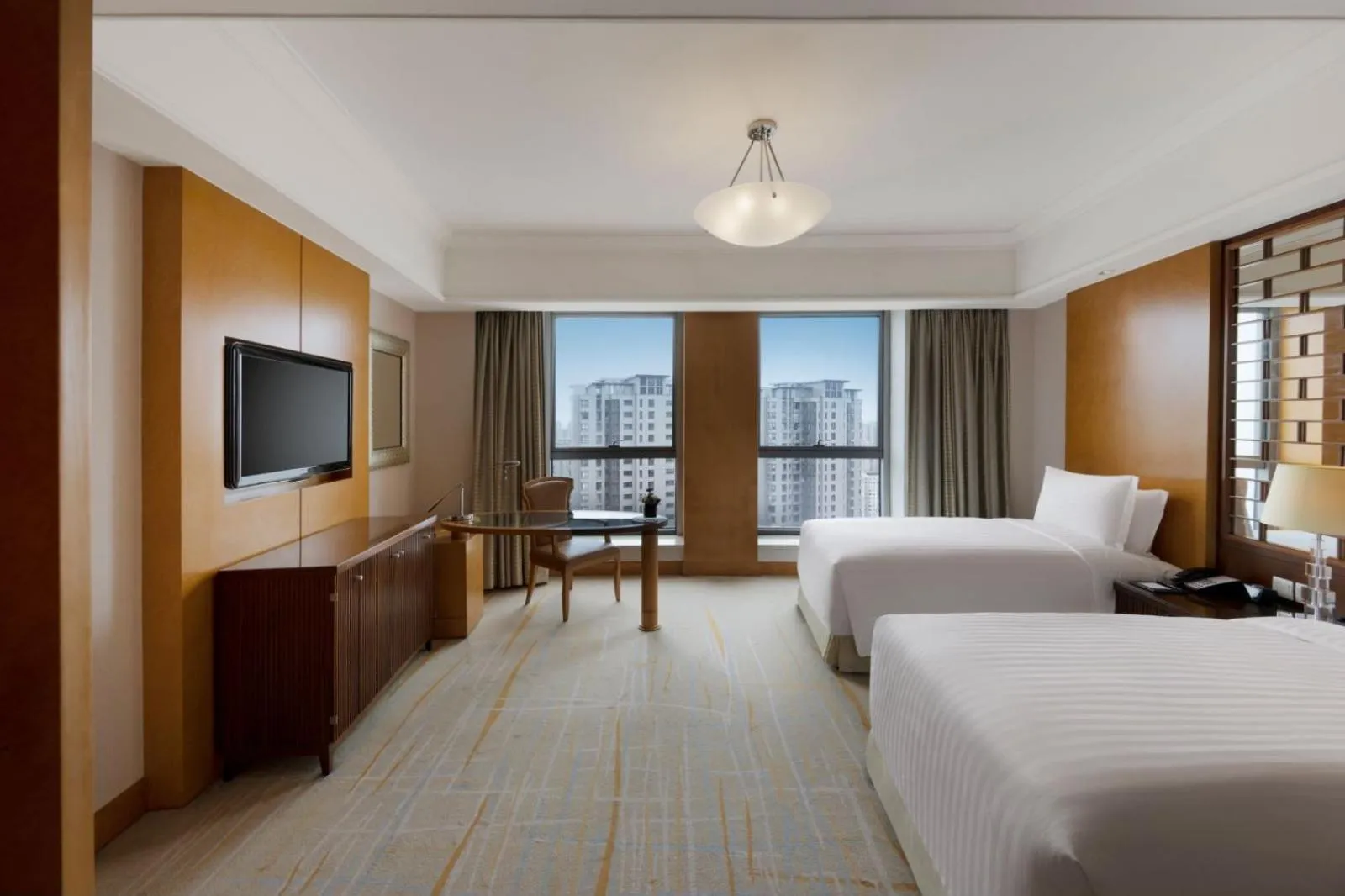 Bedroom, Bed in DoubleTree by Hilton Shanghai Pudong - Present welcome cookie