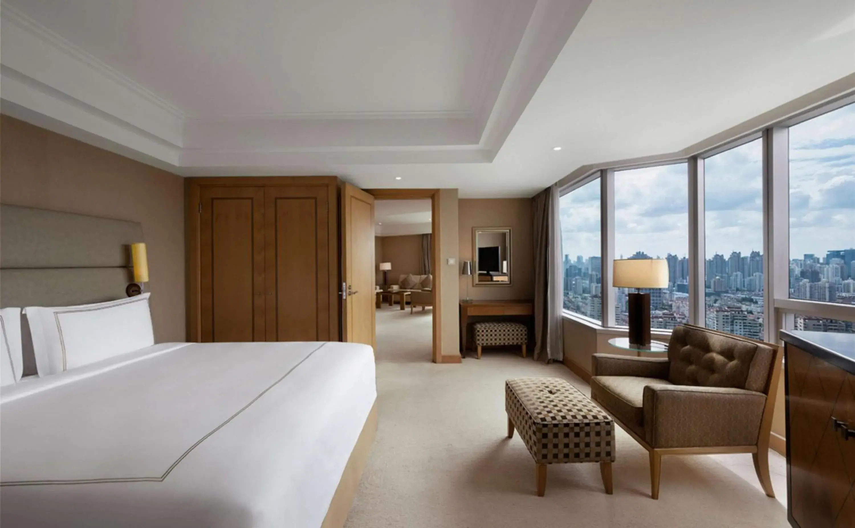 Executive King Suite - Lounge Access in DoubleTree by Hilton Shanghai Pudong Executive King Suite - Lounge Access in DoubleTree by Hilton Shanghai Pudong