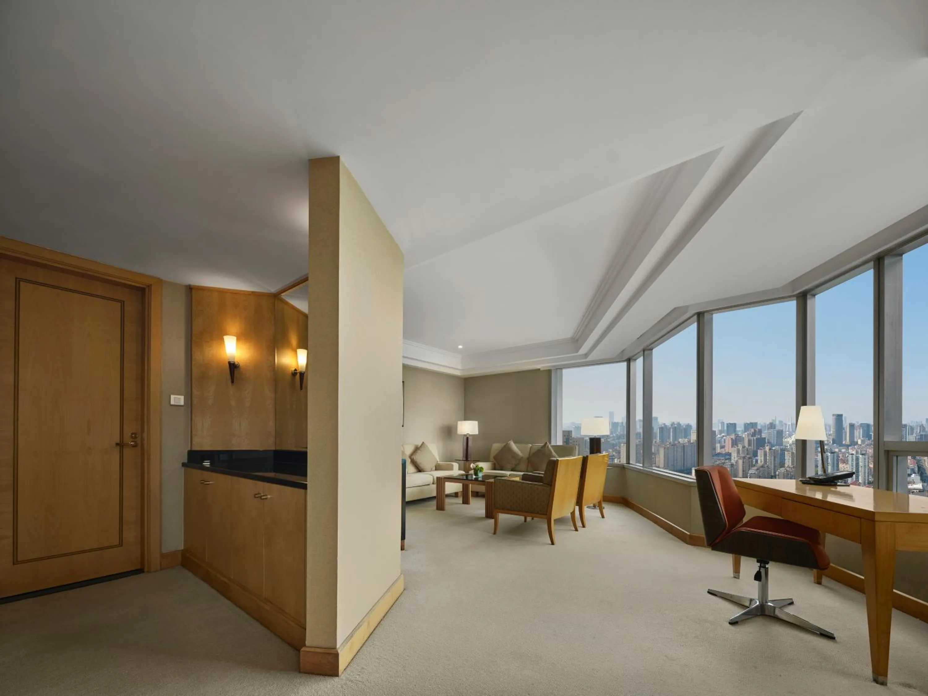 Living room in DoubleTree by Hilton Shanghai Pudong - Present welcome cookie