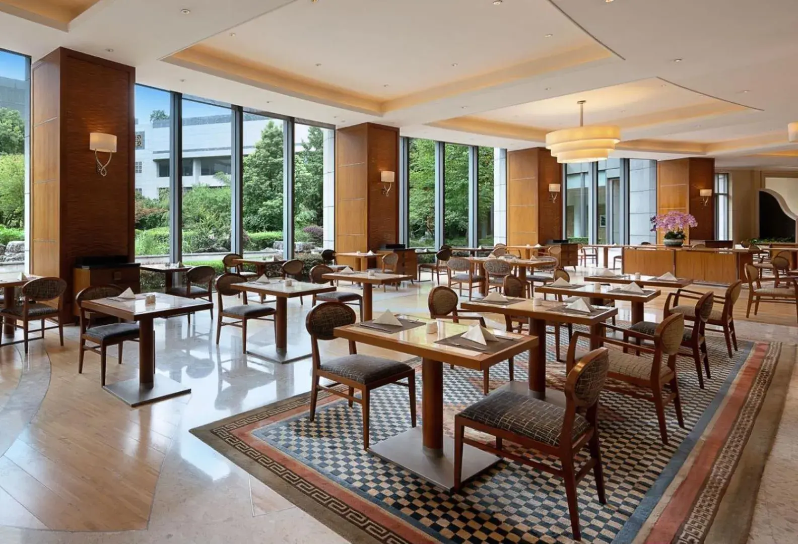 Restaurant/places to eat in DoubleTree by Hilton Shanghai Pudong - Present welcome cookie Restaurant/places to eat in DoubleTree by Hilton Shanghai Pudong - Present welcome cookie