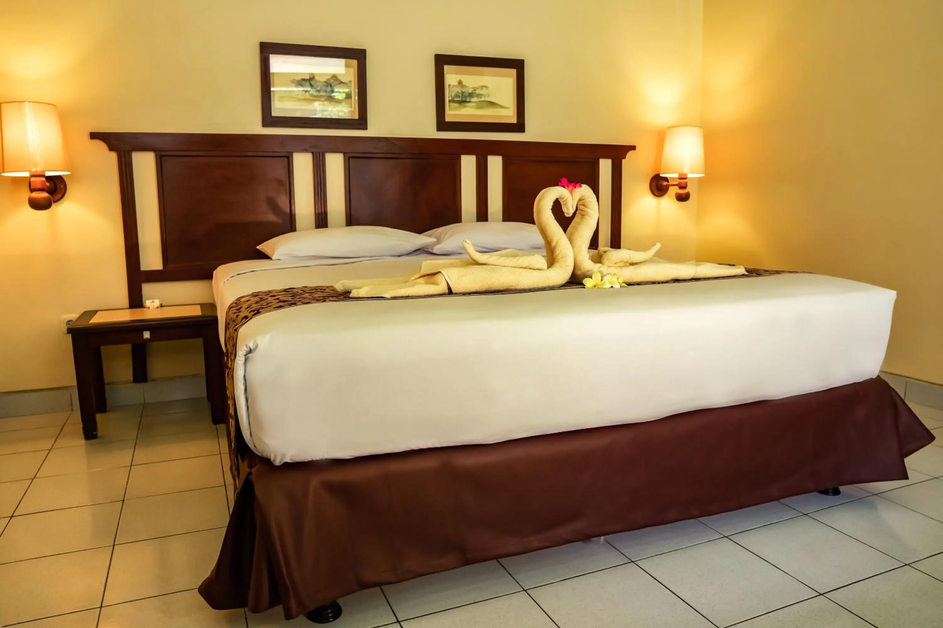 Bed in Besakih Beach Hotel