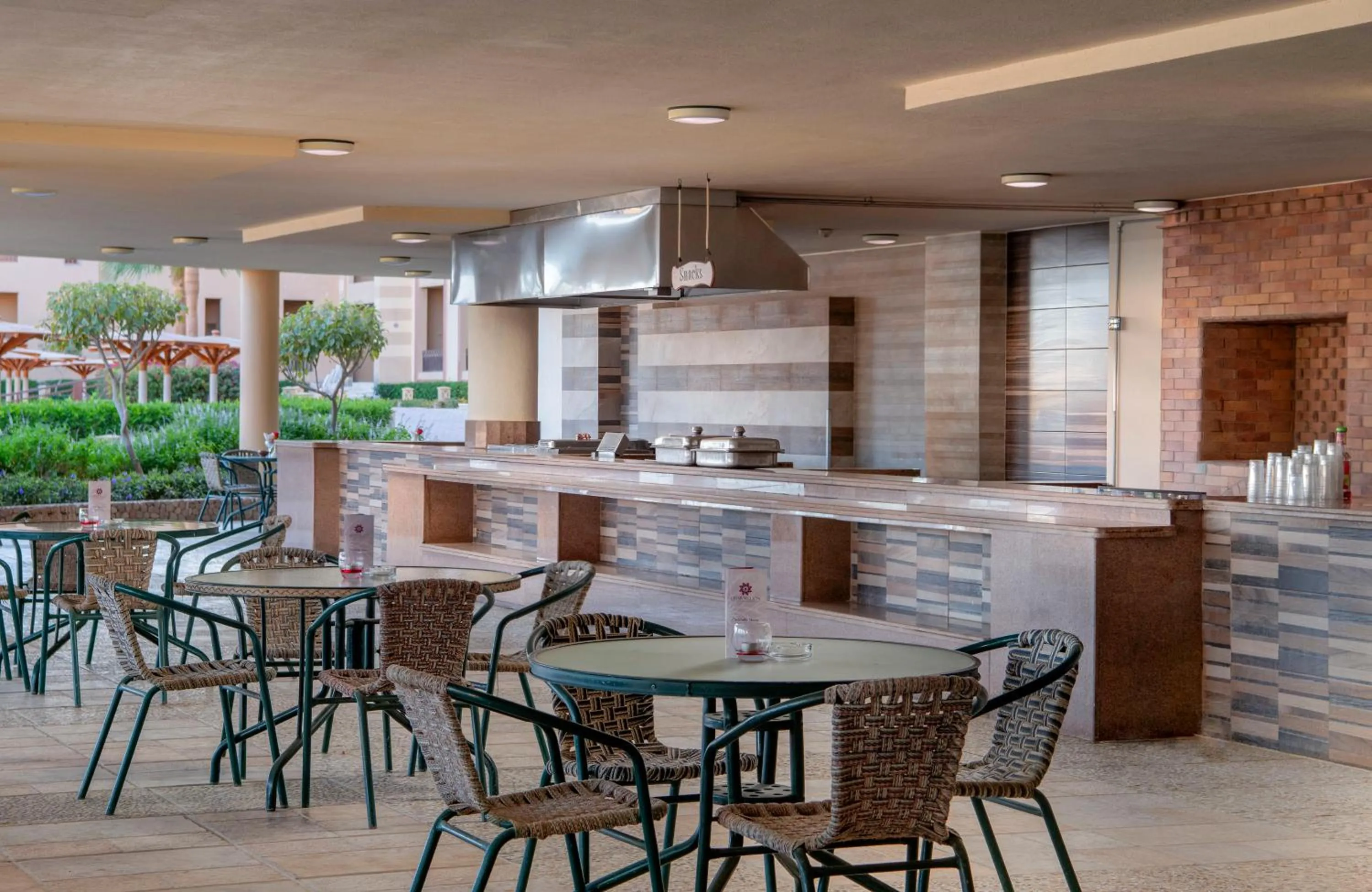 Lounge or bar in Charmillion Gardens Aquapark