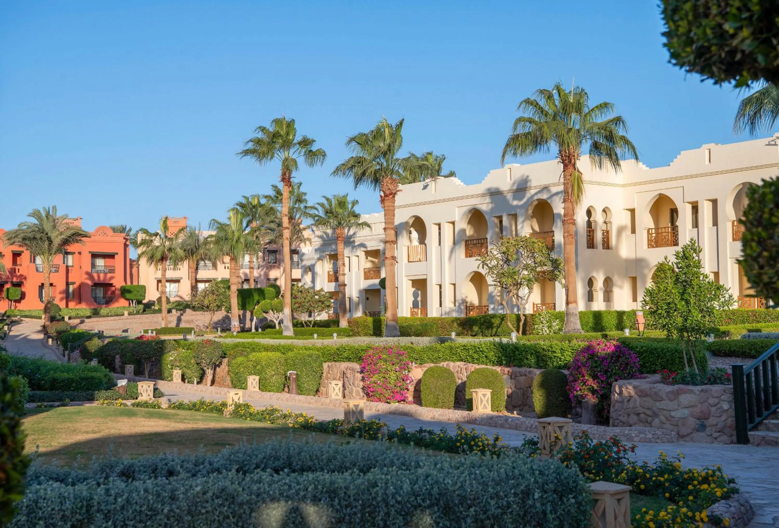 Property building in Charmillion Club Resort