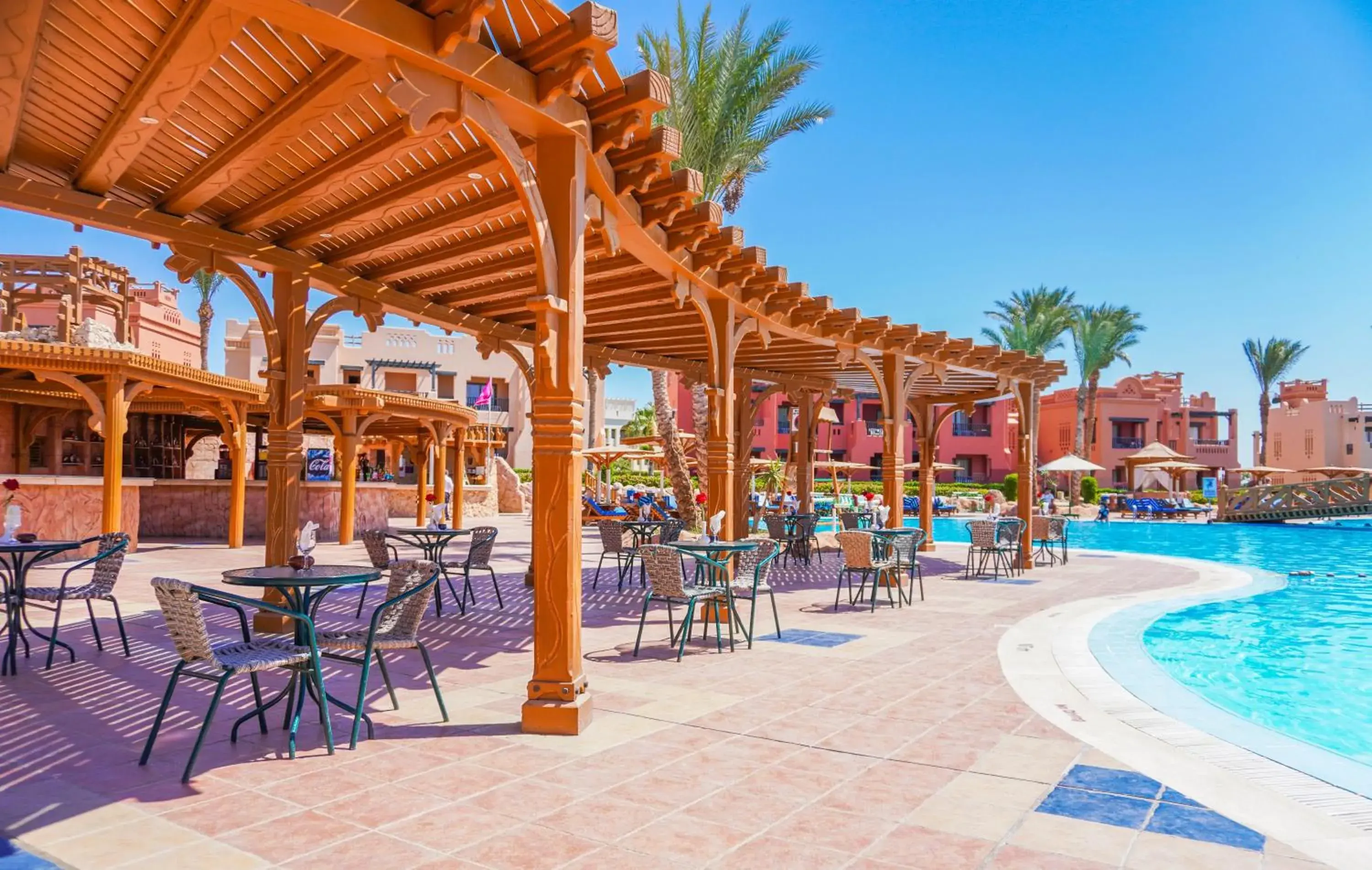 Lounge or bar, Swimming Pool in Charmillion Sea Life Resort