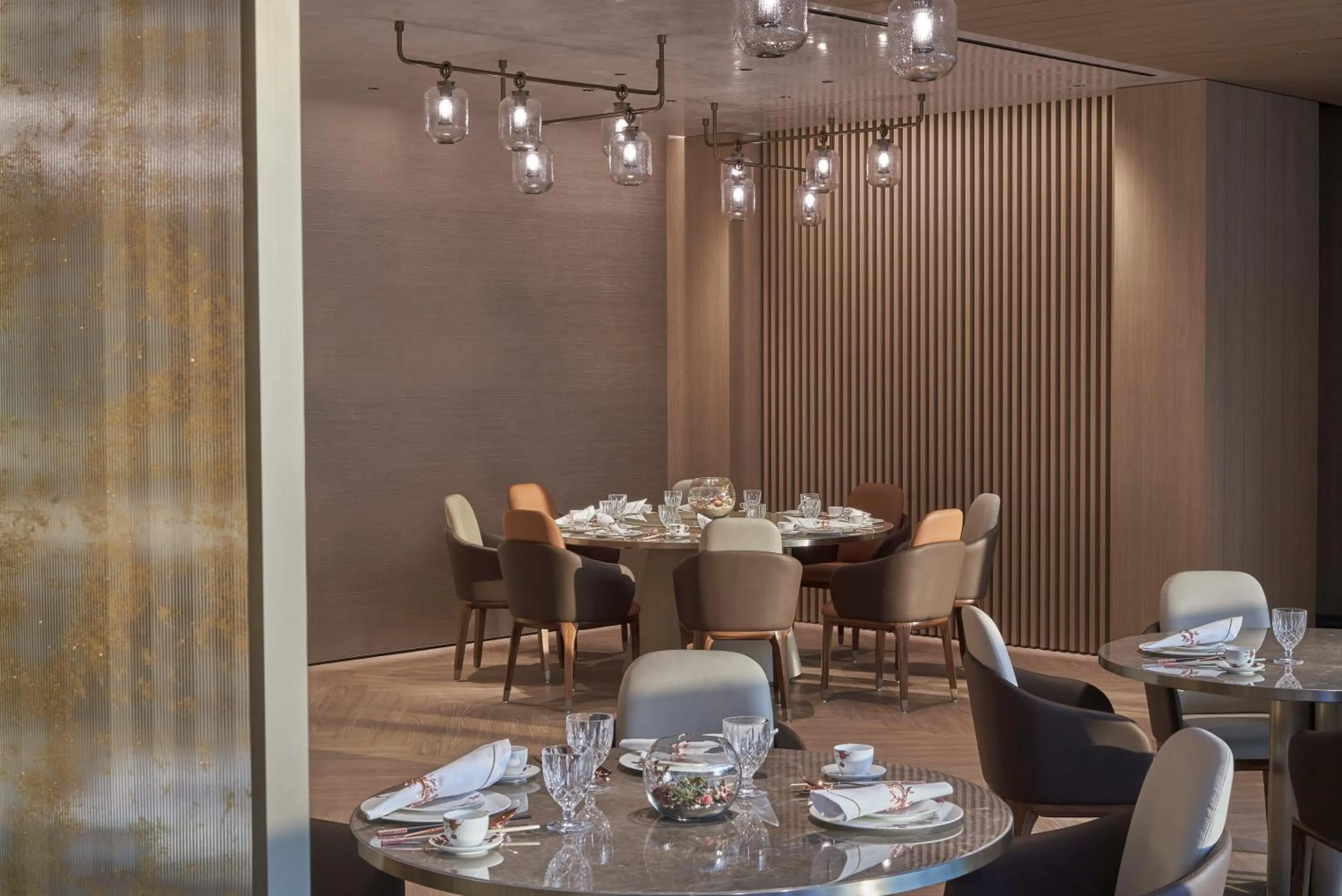 Restaurant/places to eat in Nina Hotel Tsuen Wan West