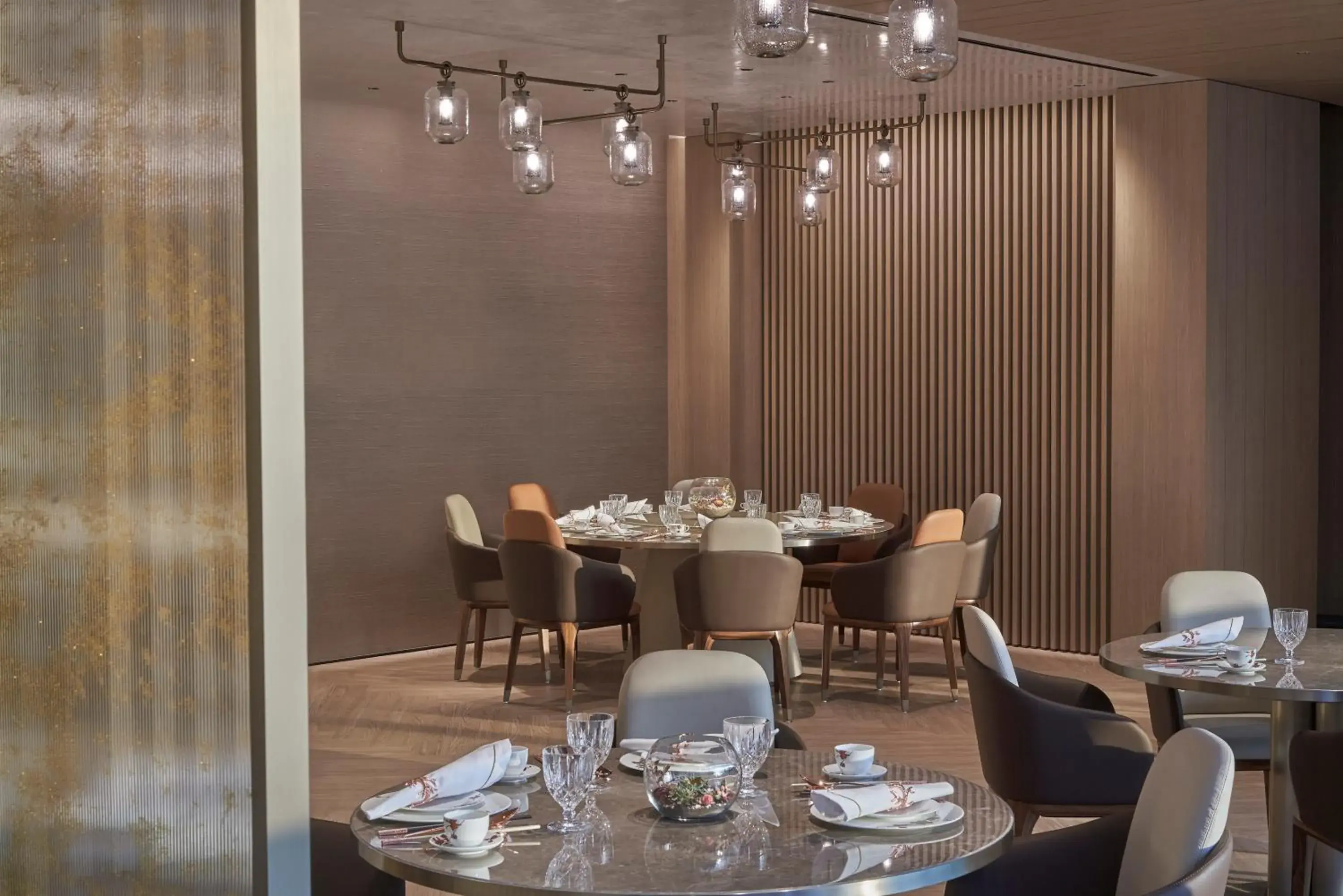 Restaurant/places to eat in Nina Hotel Tsuen Wan West Restaurant/places to eat in Nina Hotel Tsuen Wan West