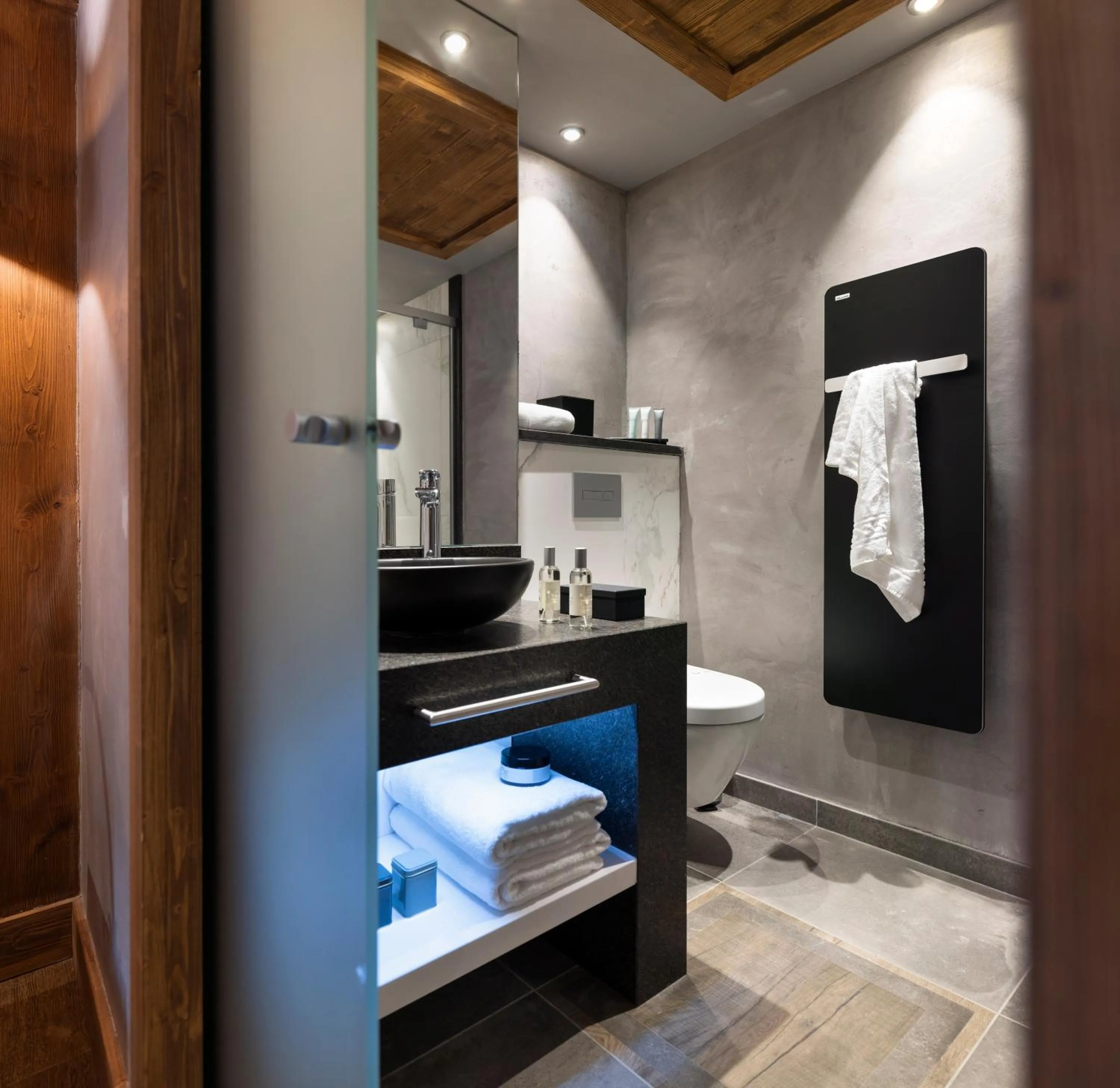 Bathroom in MGM Hôtels & Résidences - Hôtel Les Suites d'Alexane