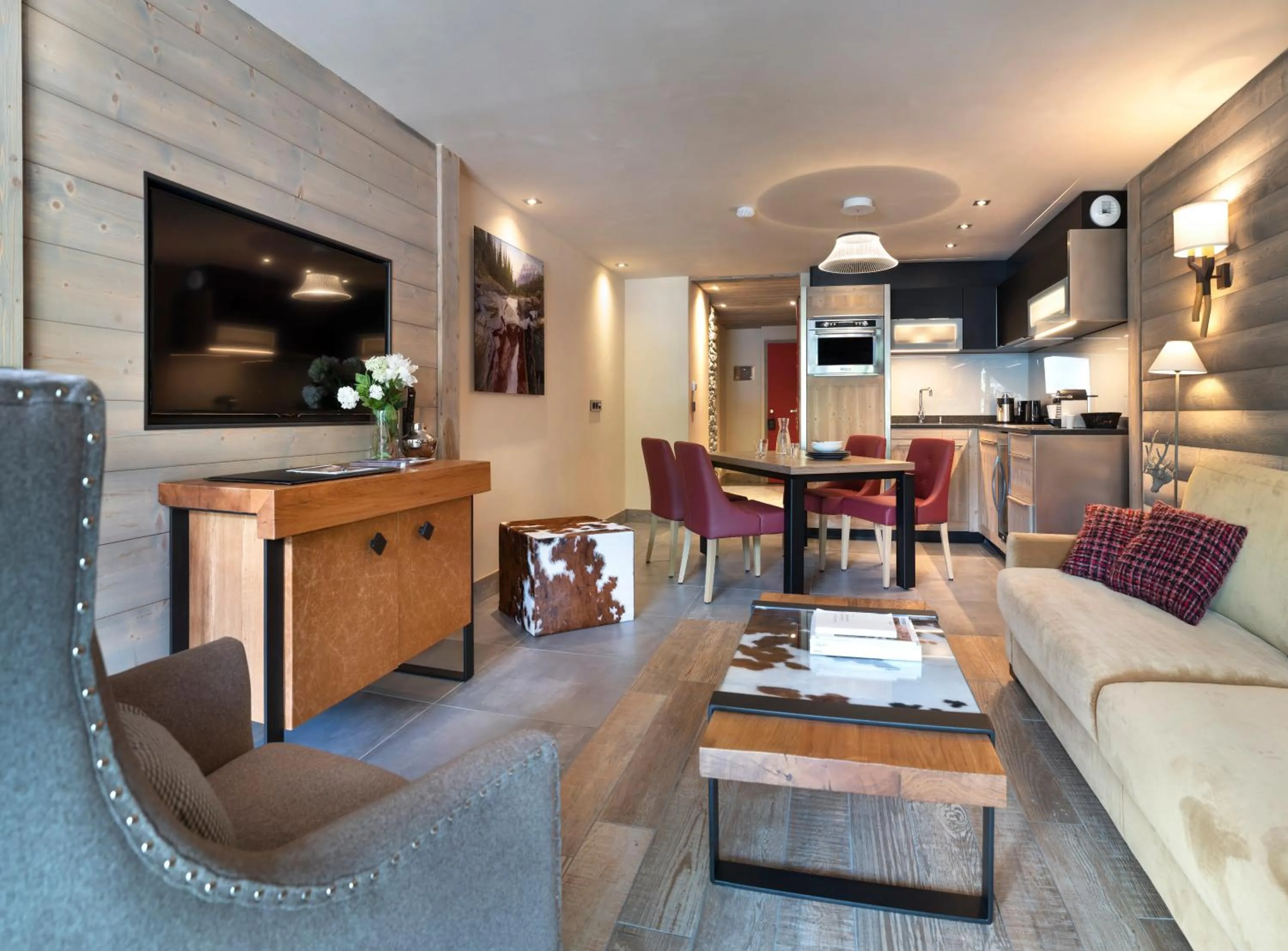 Living room in MGM Hôtels & Résidences - Hôtel Les Suites d'Alexane