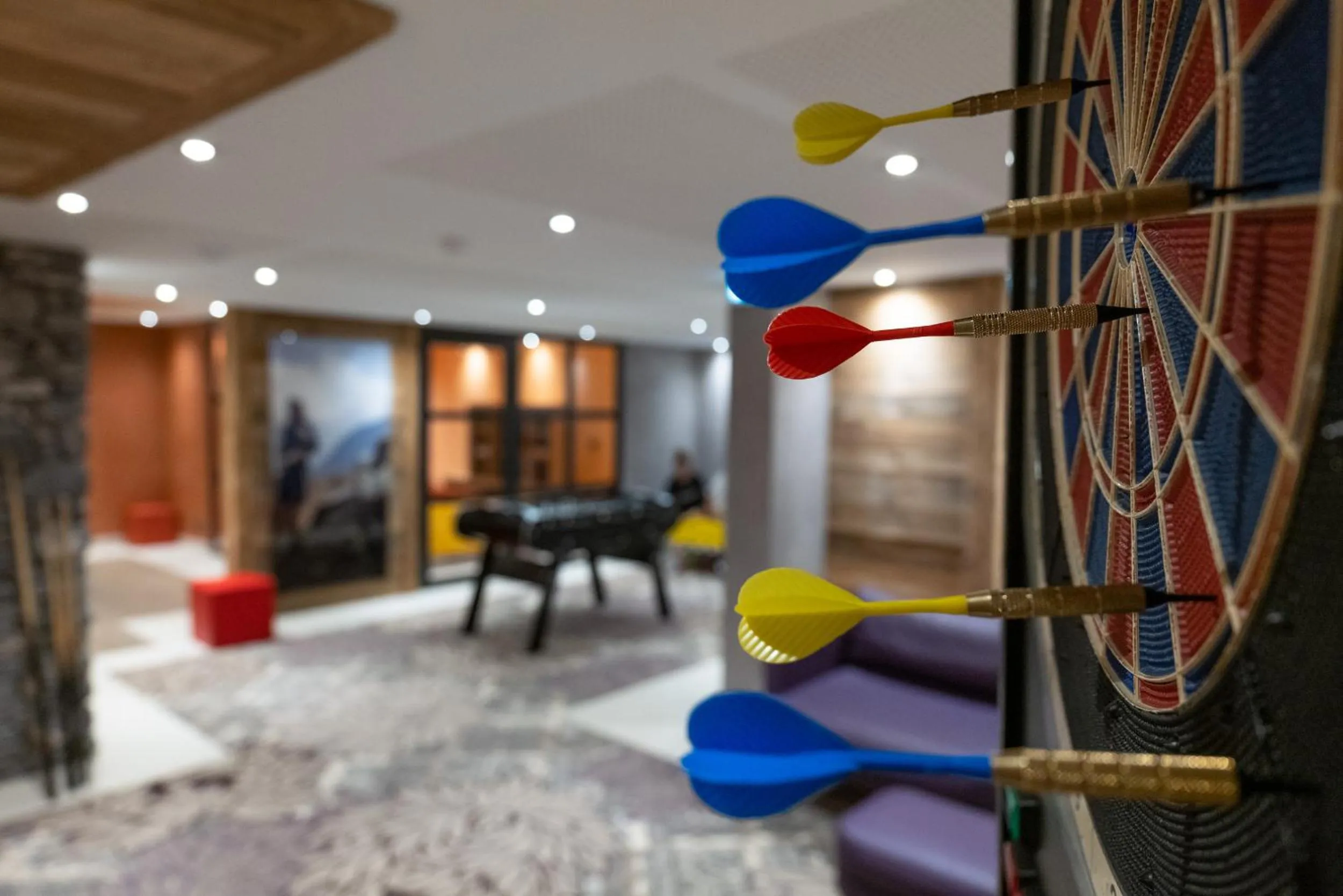 Game Room in MGM Hôtels & Résidences - Hôtel Les Suites d'Alexane