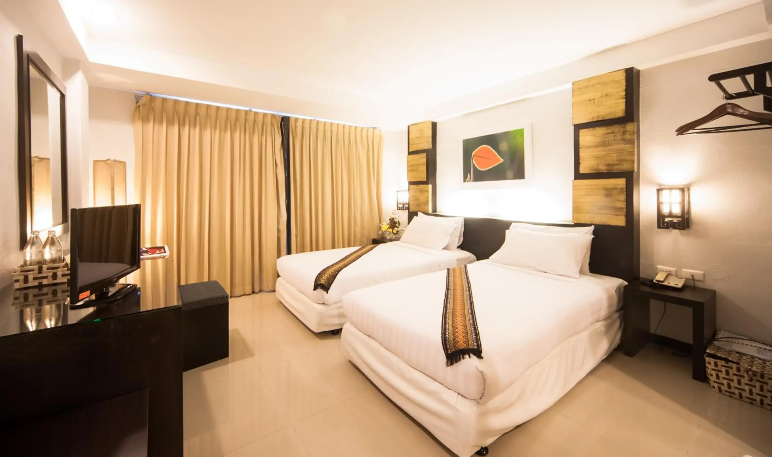 Bed in Crystal Inn Bed in Crystal Inn