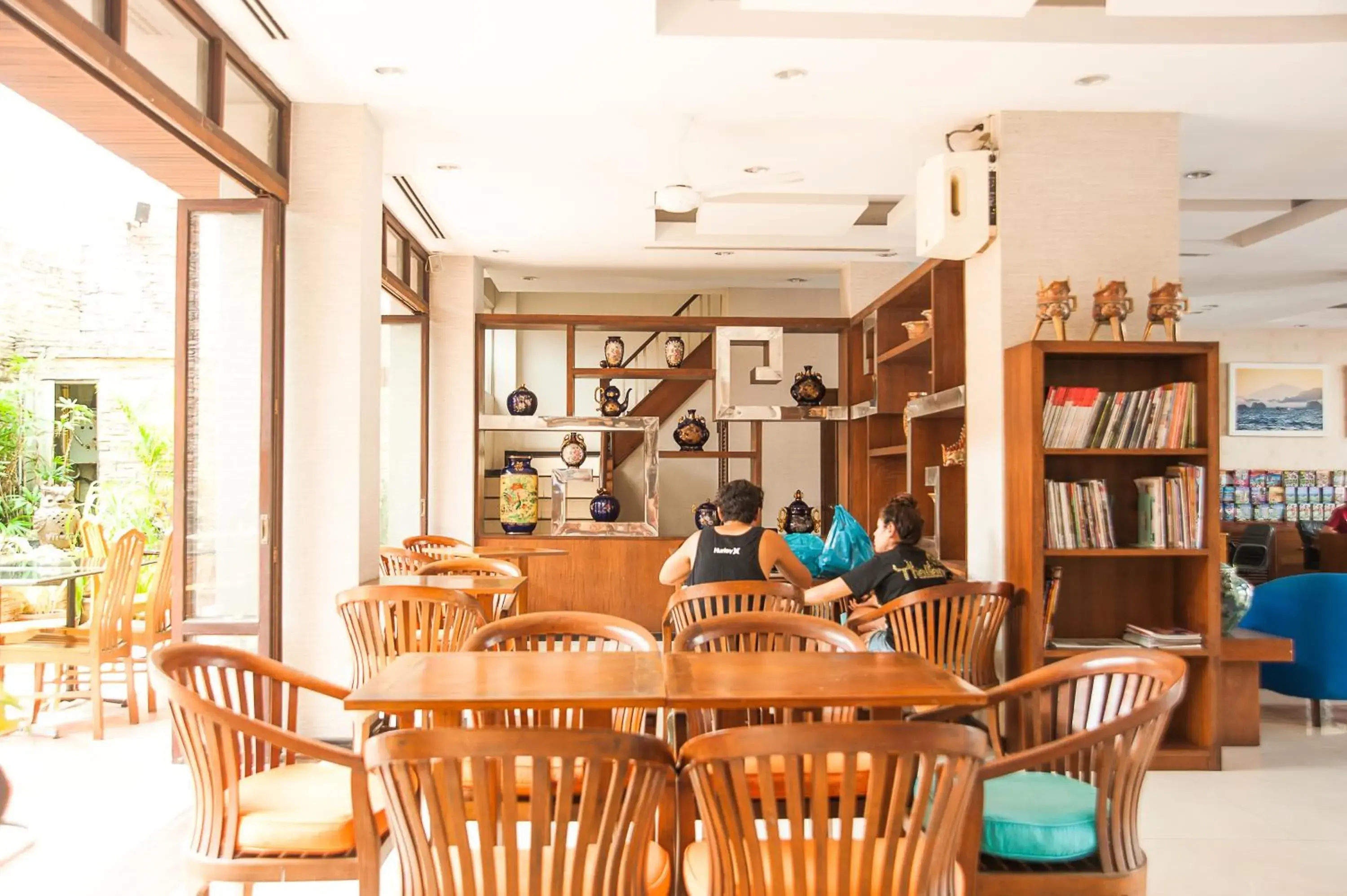 Restaurant/places to eat in Crystal Inn Restaurant/places to eat in Crystal Inn