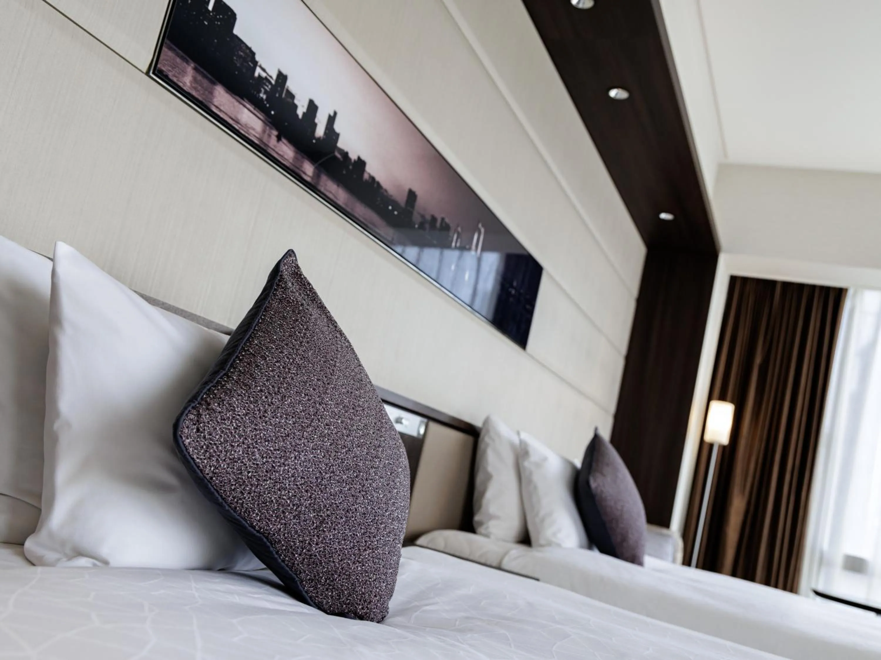 Photo of the whole room, Bed in Solaria Nishitetsu Hotel Ginza