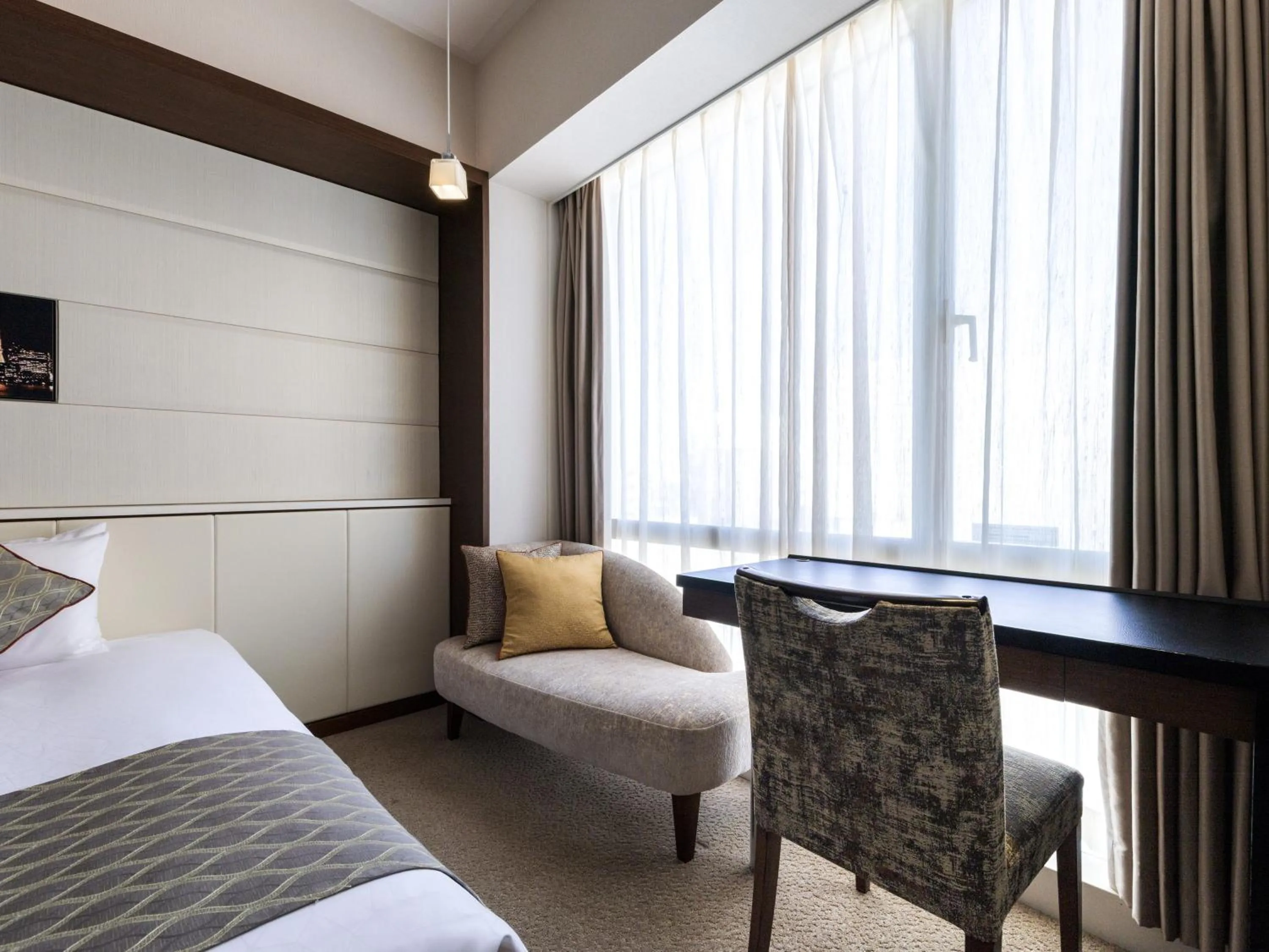 Bedroom, Bed in Solaria Nishitetsu Hotel Ginza