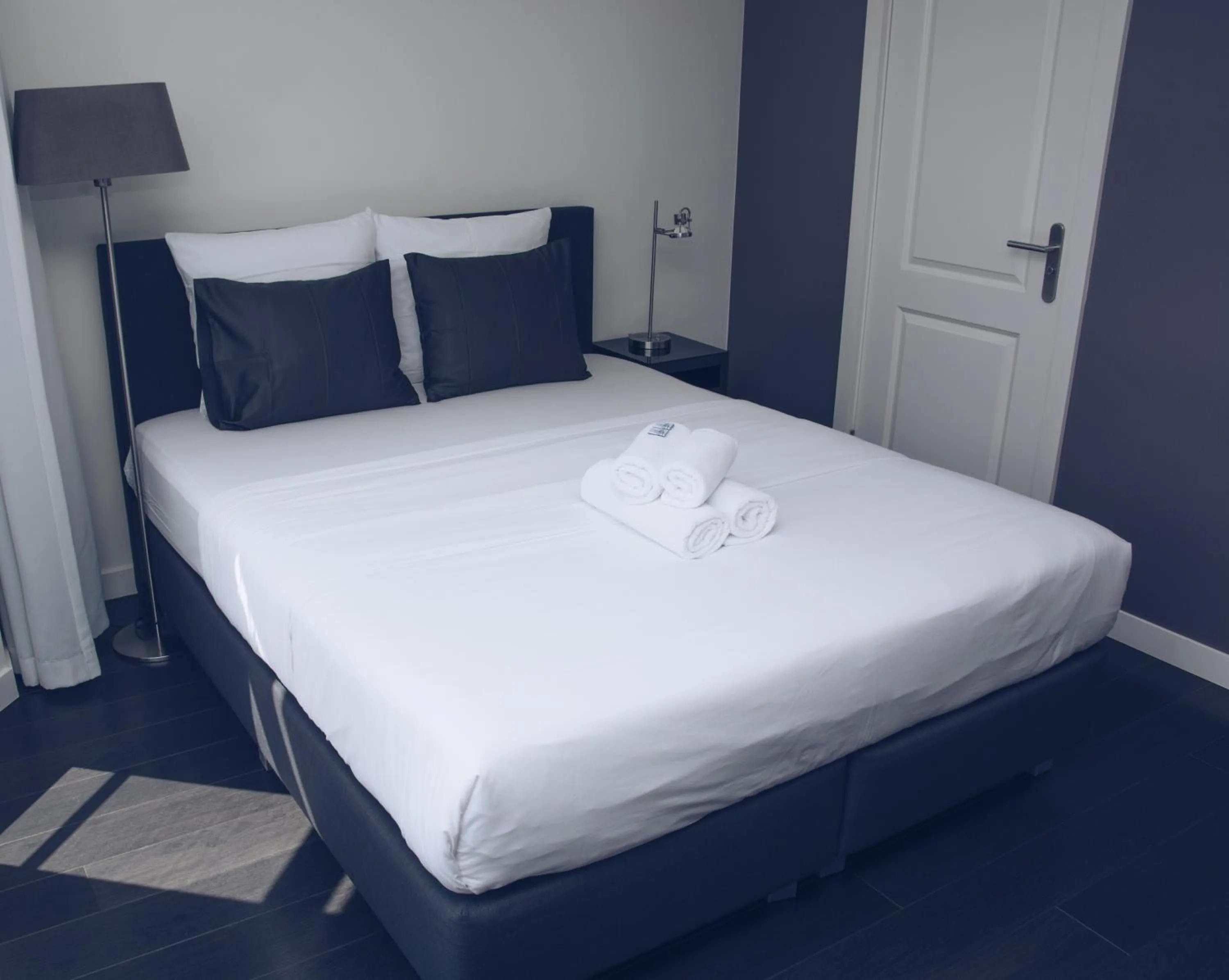 Bed in Canal House Inn