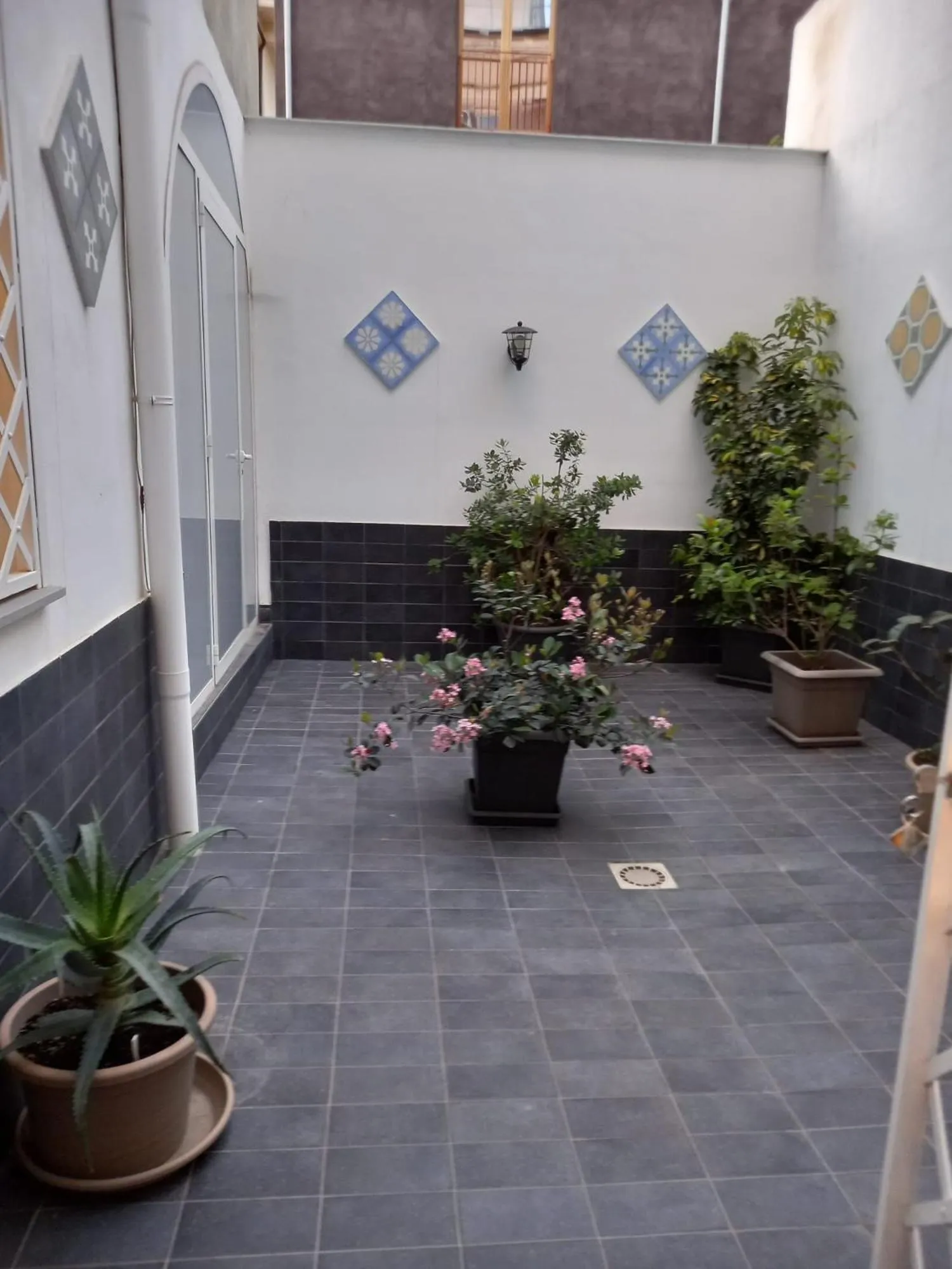 Patio in RossoCorallo B&B