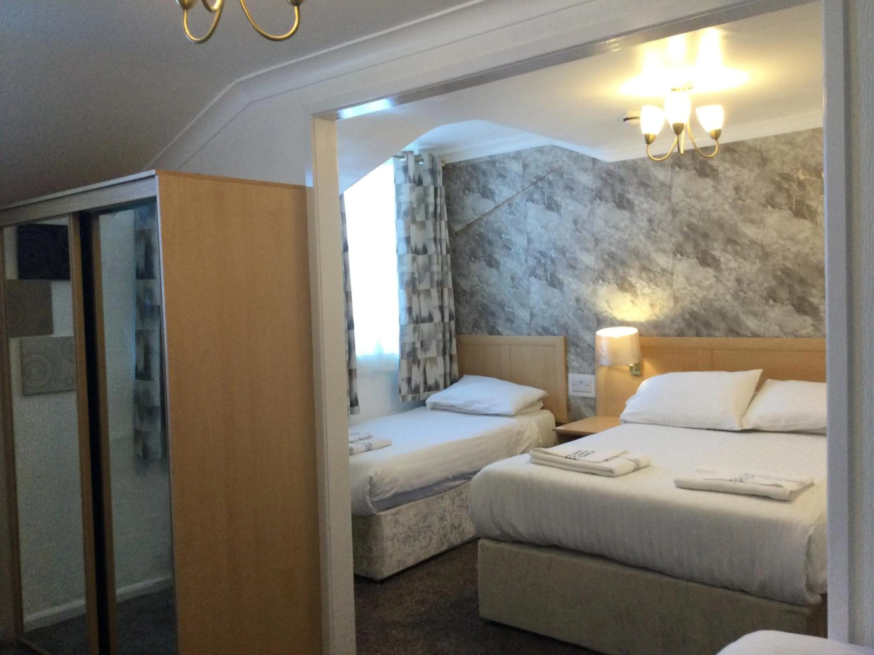 Bed in THE TREVONE, Llandudno
