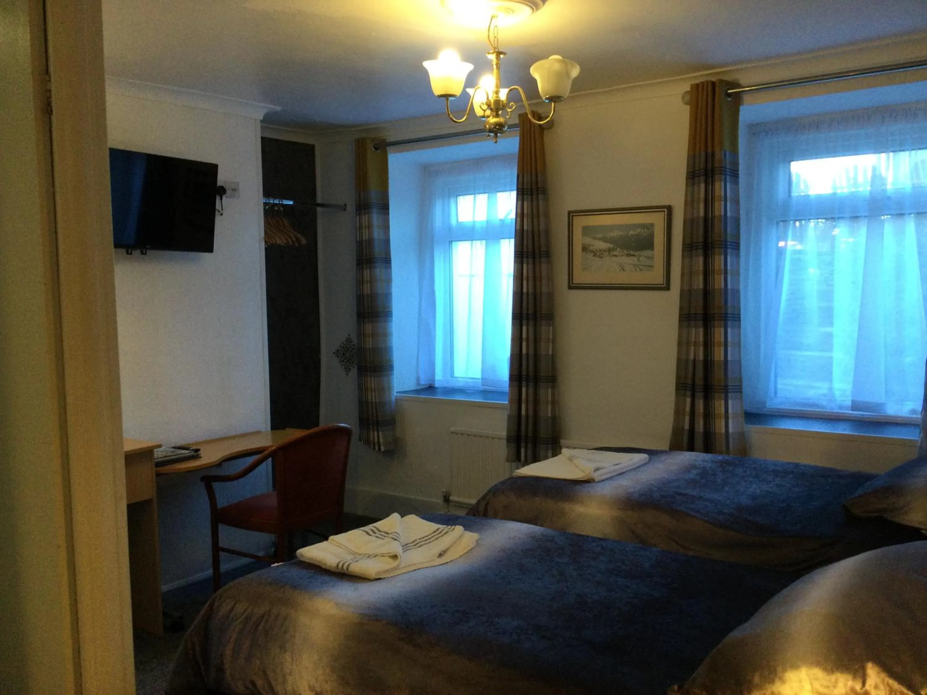 Bed in THE TREVONE, Llandudno