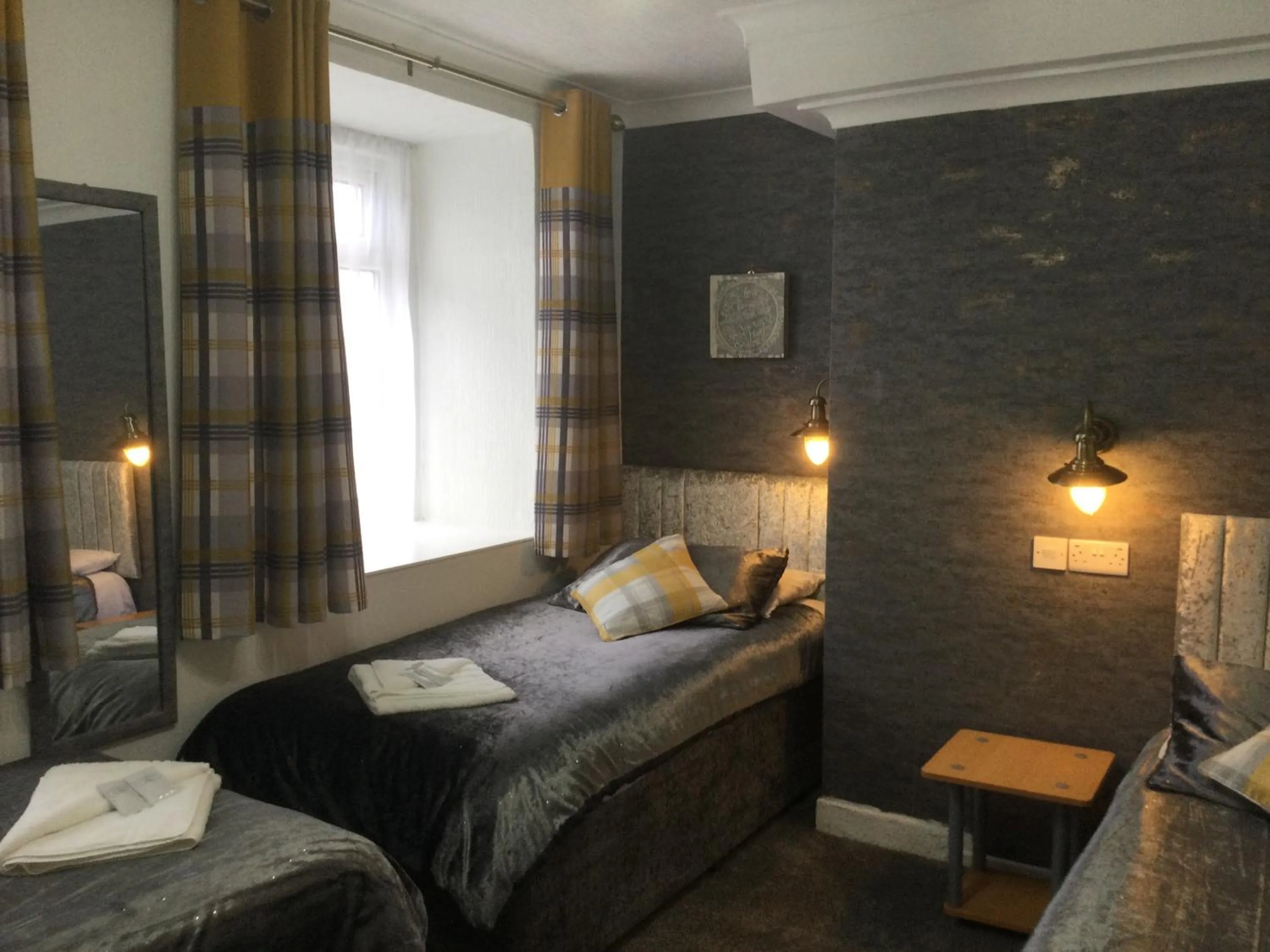Bedroom, Bed in THE TREVONE, Llandudno
