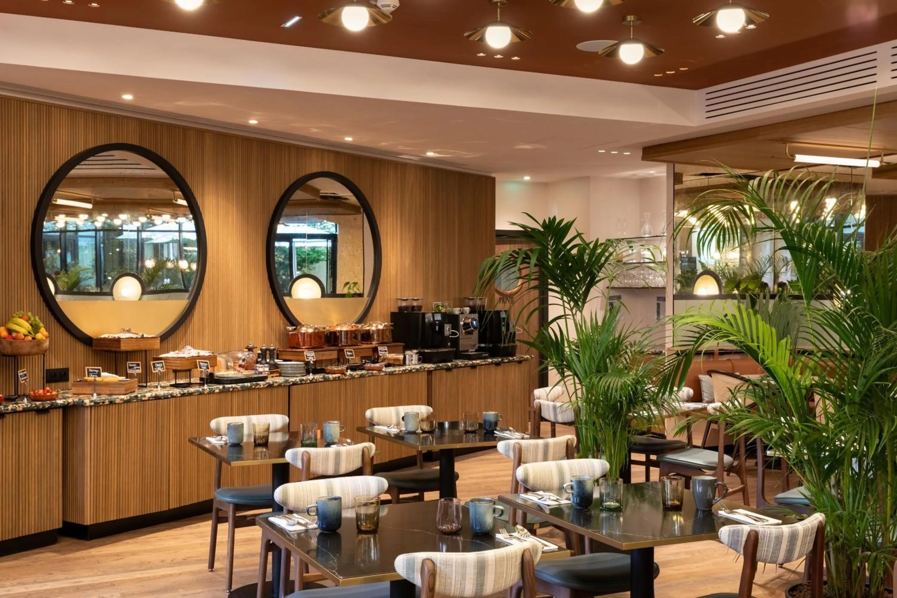 Breakfast in Le Parchamp, a Tribute Portfolio Hotel, Paris Boulogne