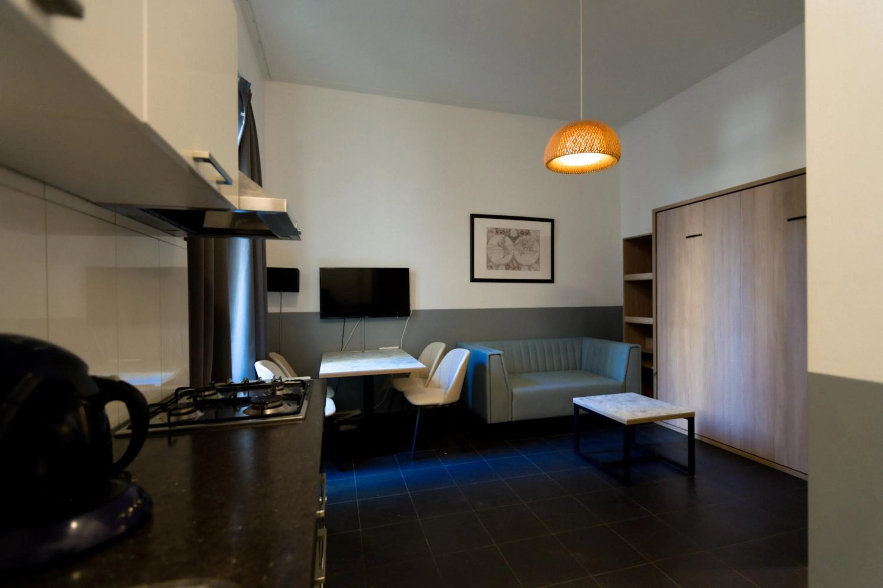 Living room, Bed in Plantage Hortus Apartments