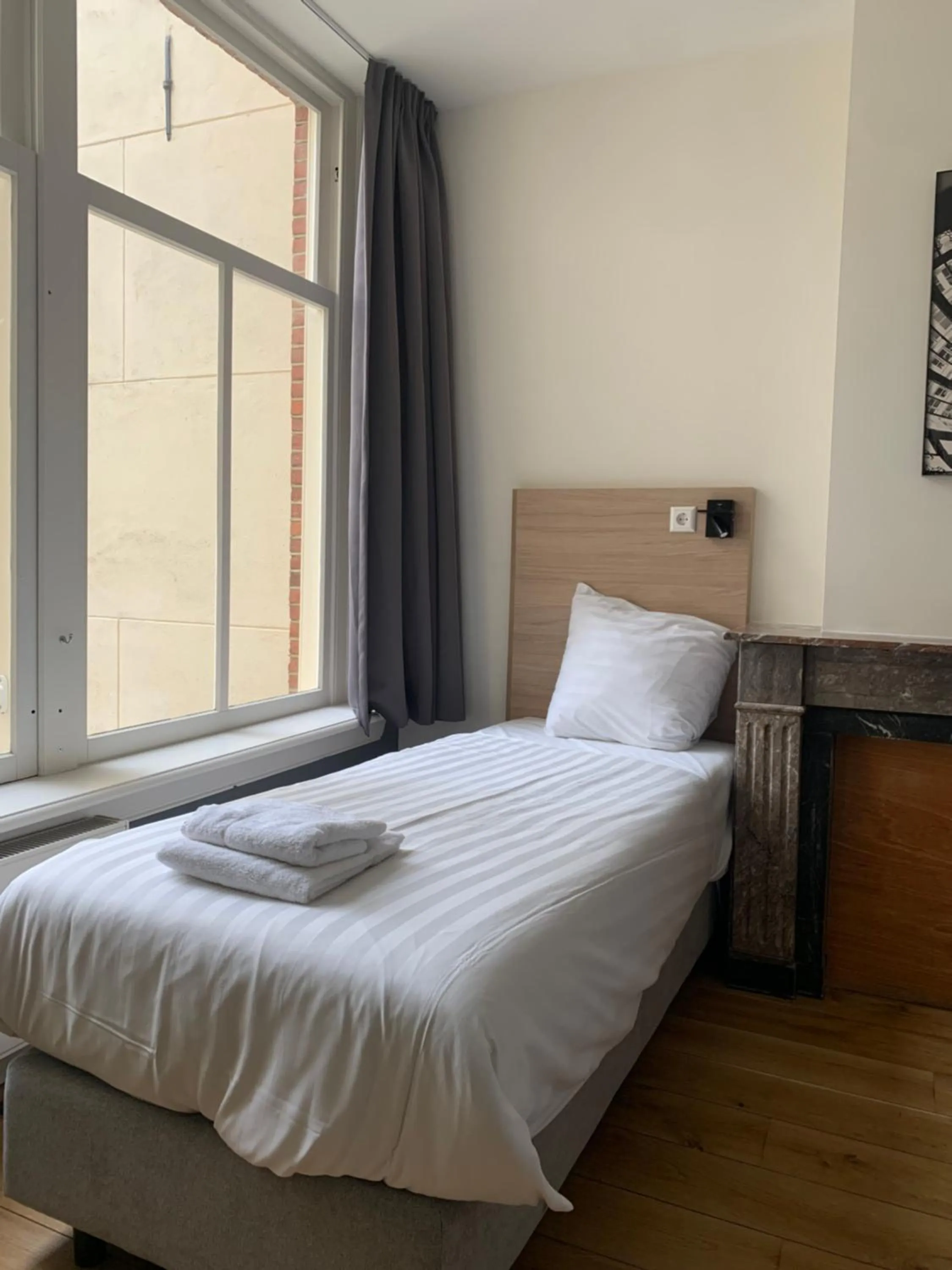 Bedroom, Bed in Plantage Hortus Apartments