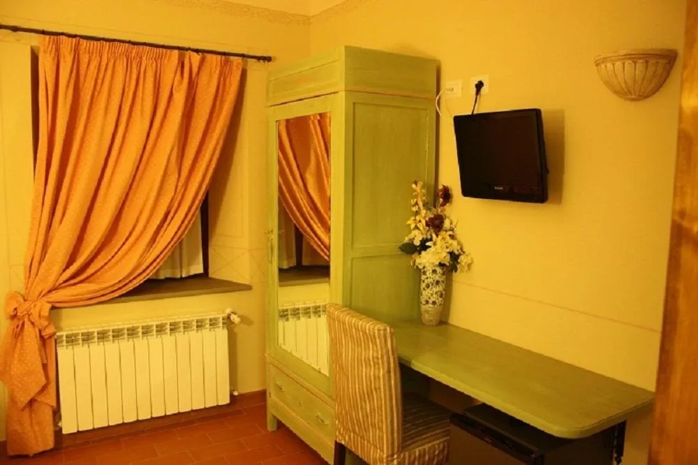 Decorative detail in Locanda San Barnaba