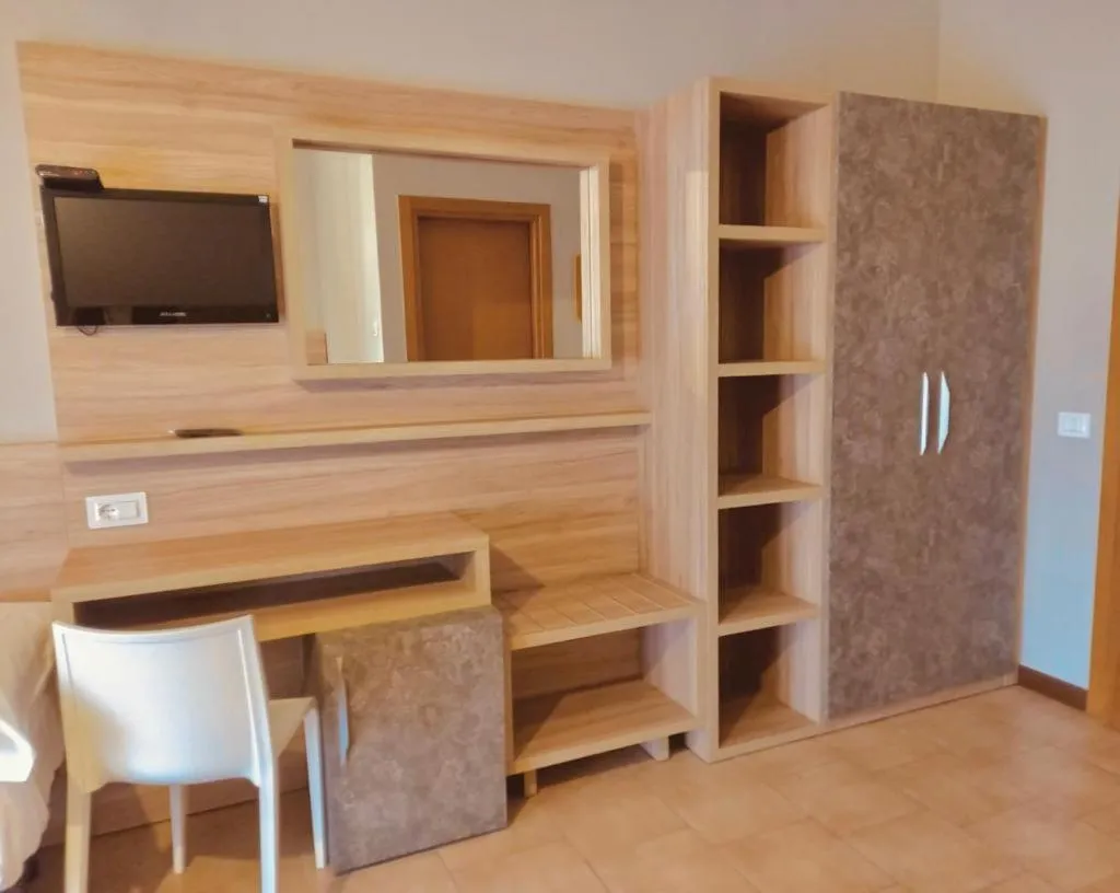 wardrobe in Hotel Torricella