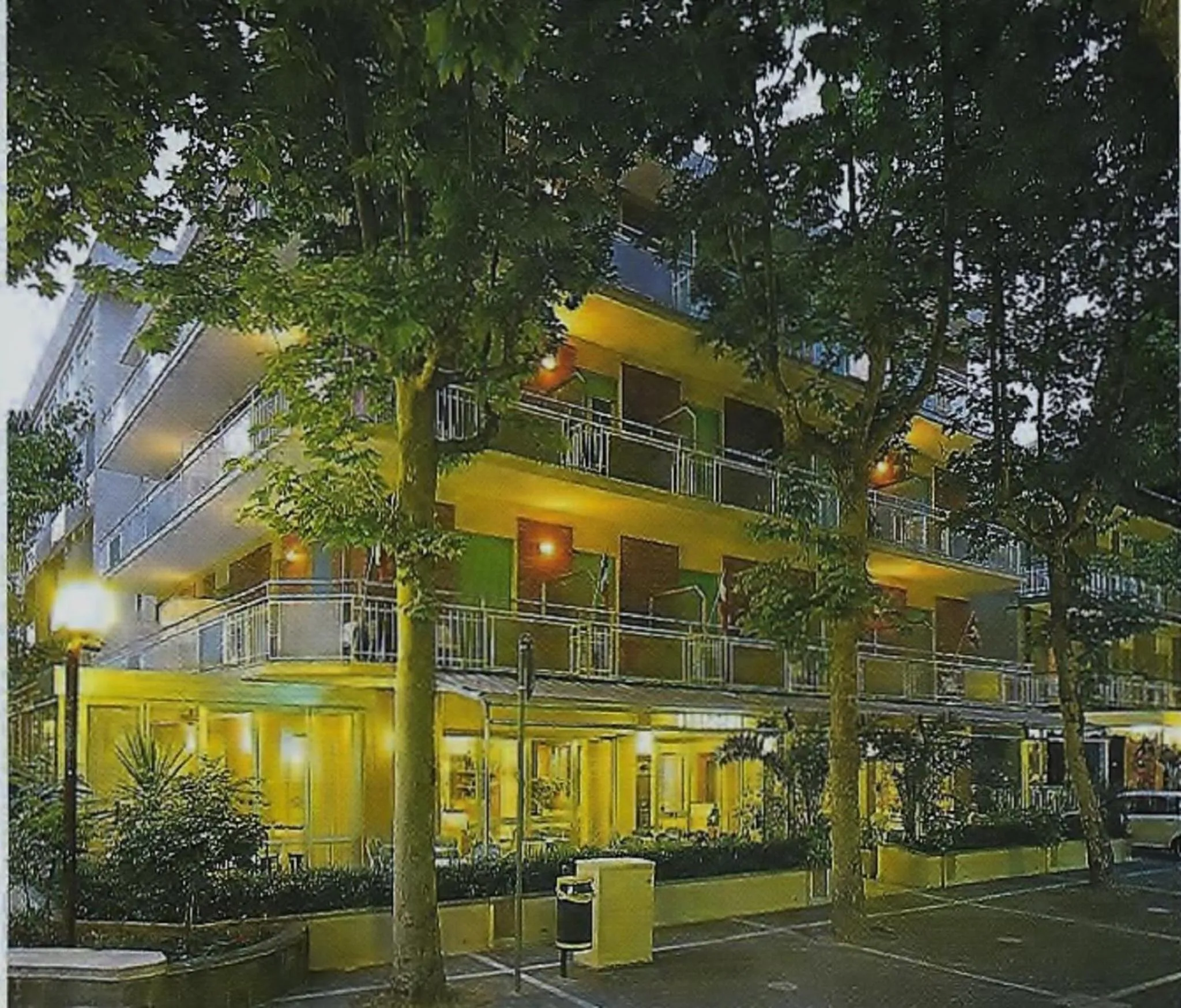 Facade/entrance in Hotel Arno