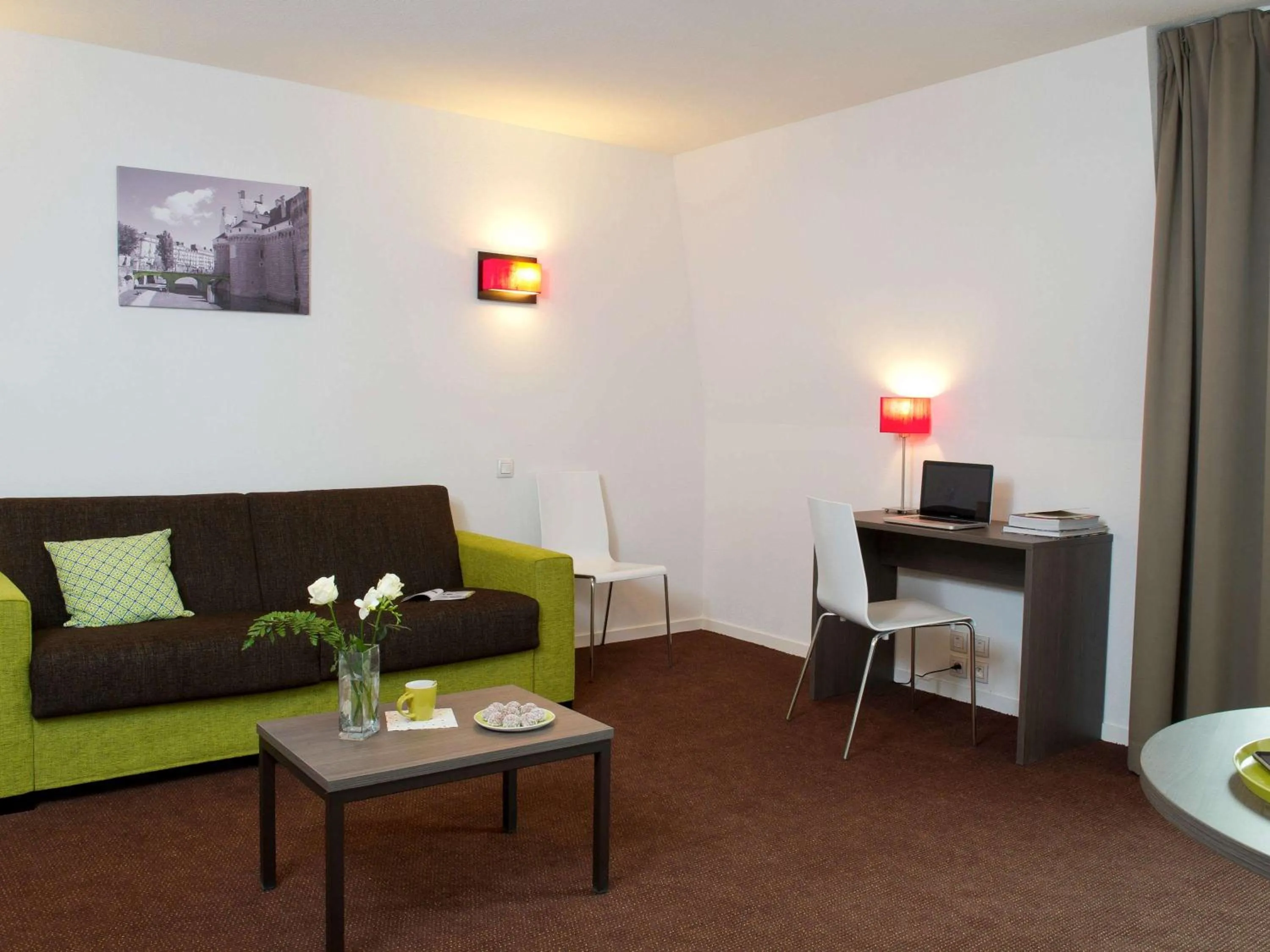 Photo of the whole room in Aparthotel Adagio Access Nantes Viarme